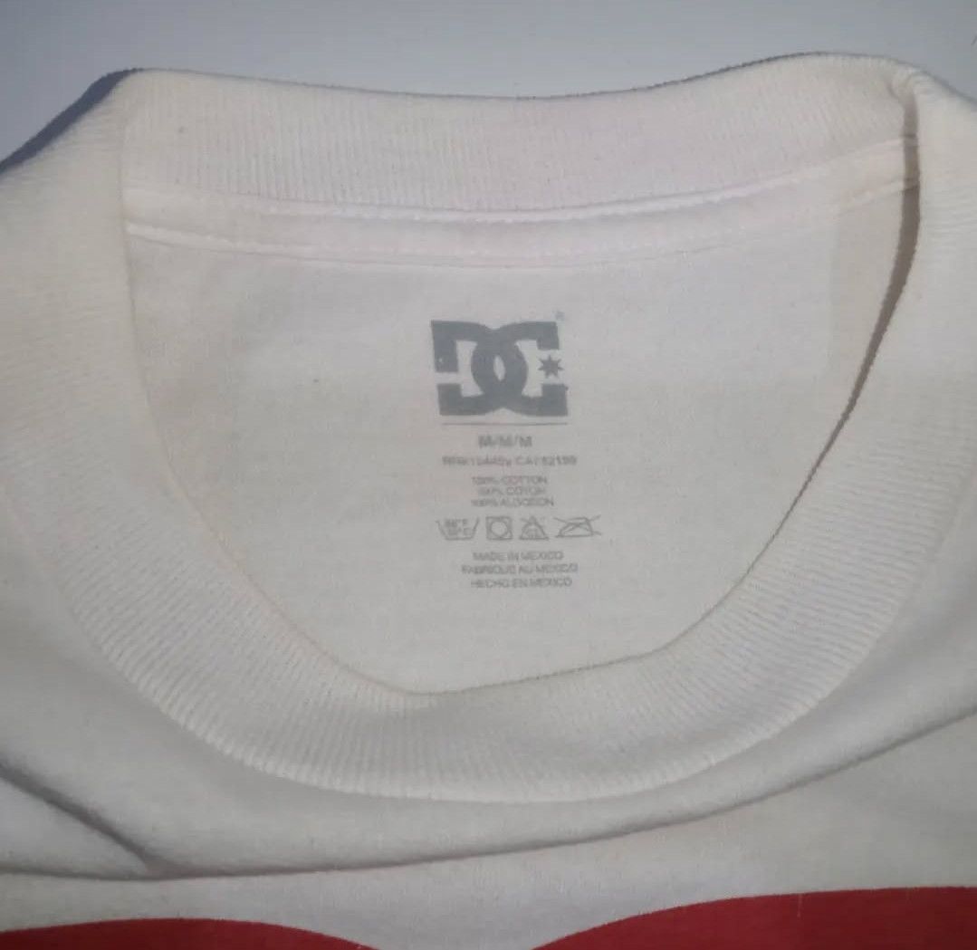DC TSHIRT : DC x ROB DYRDEK Size US M / EU 48-50 / 2 - 6 Thumbnail