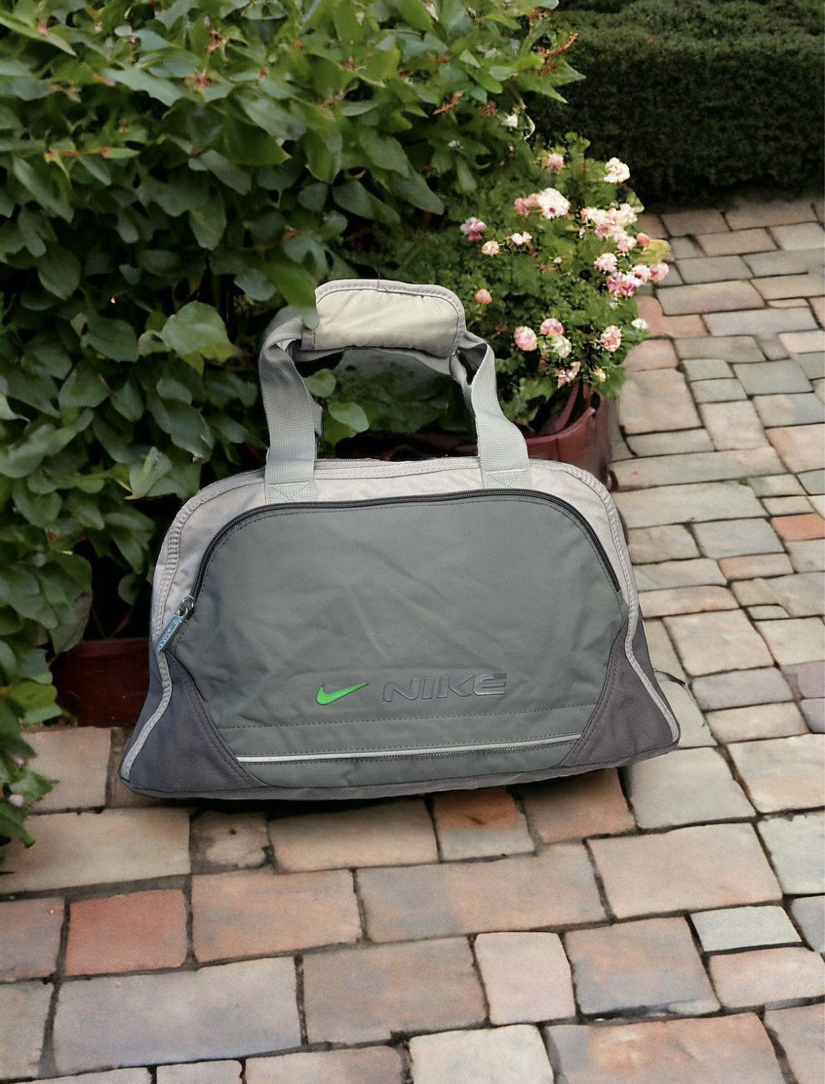 Nike Nike Vintage Training Bag Gorpcore 90s Size ONE SIZE - 1 Thumbnail