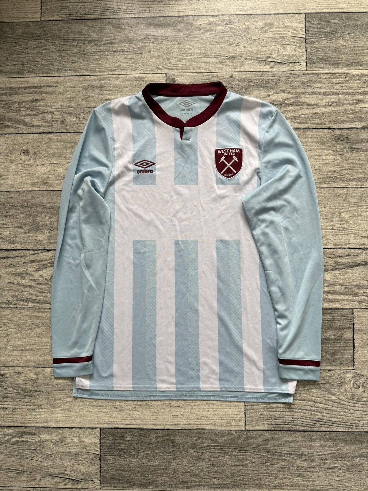 Umbro West Ham united jersey GK blue away 2021/22 Size US L / EU 52-54 / 3 - 1 Thumbnail