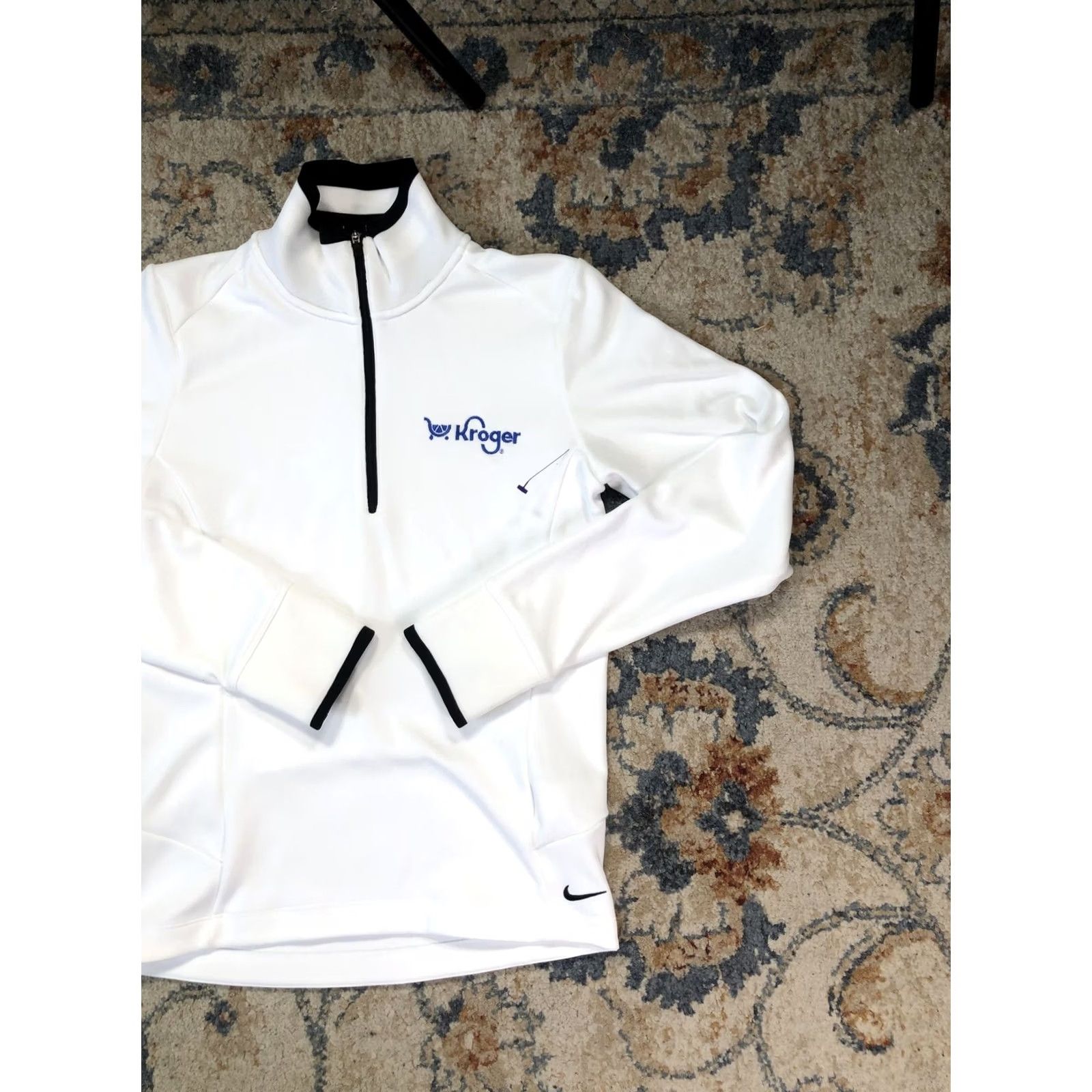 Nike Nike Pullover Womens Small White 1/4 Zip Mock Neck Kroger Logo Long Sleeve Shirt Ladies S White Kroger Logo Athletic Activewear Size S / US 4 / IT 40 - 3 Thumbnail