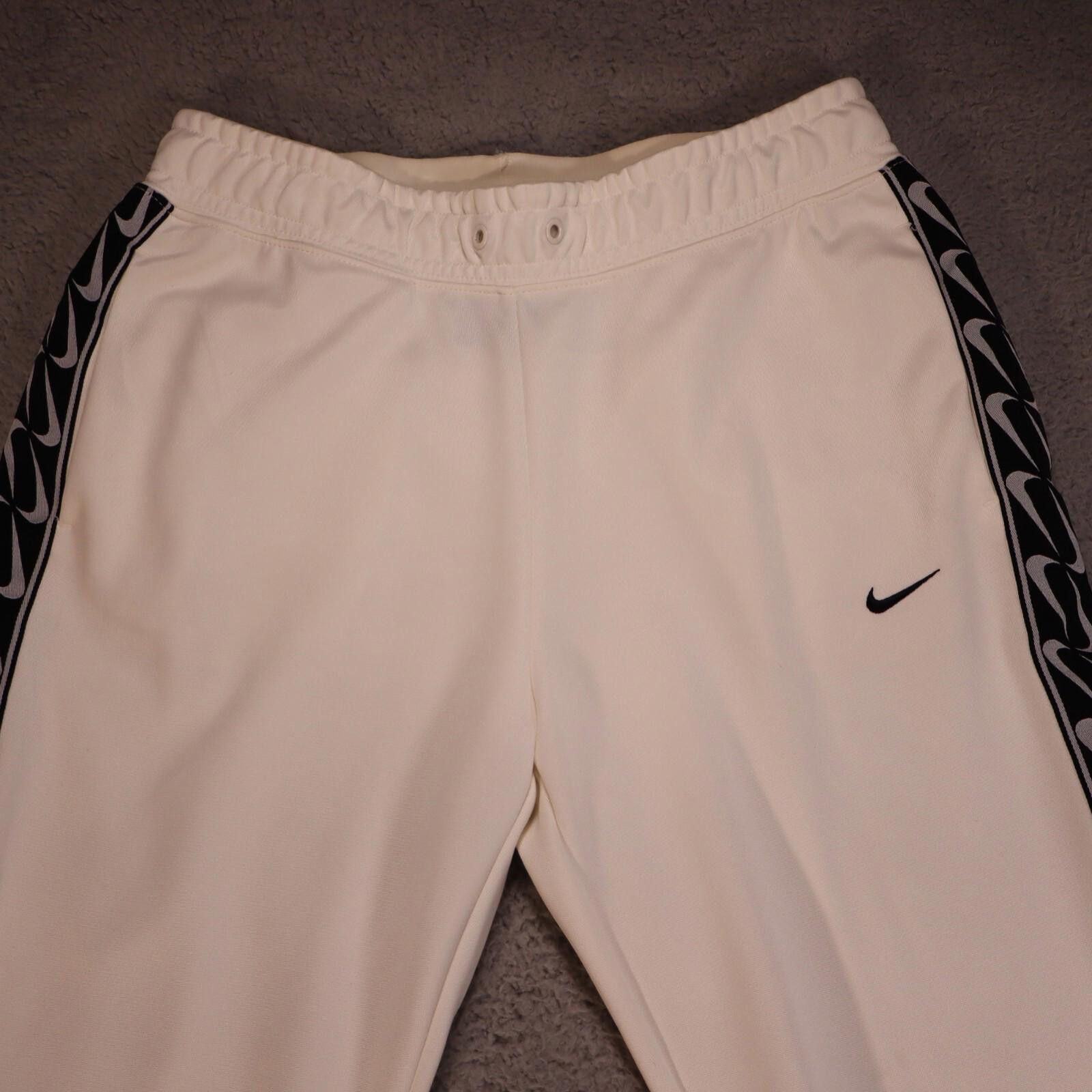 Nike Nike men Sportswear Platinum Silver Cuff Jogger Sweat Pants Size US 32 / EU 48 - 2 Thumbnail