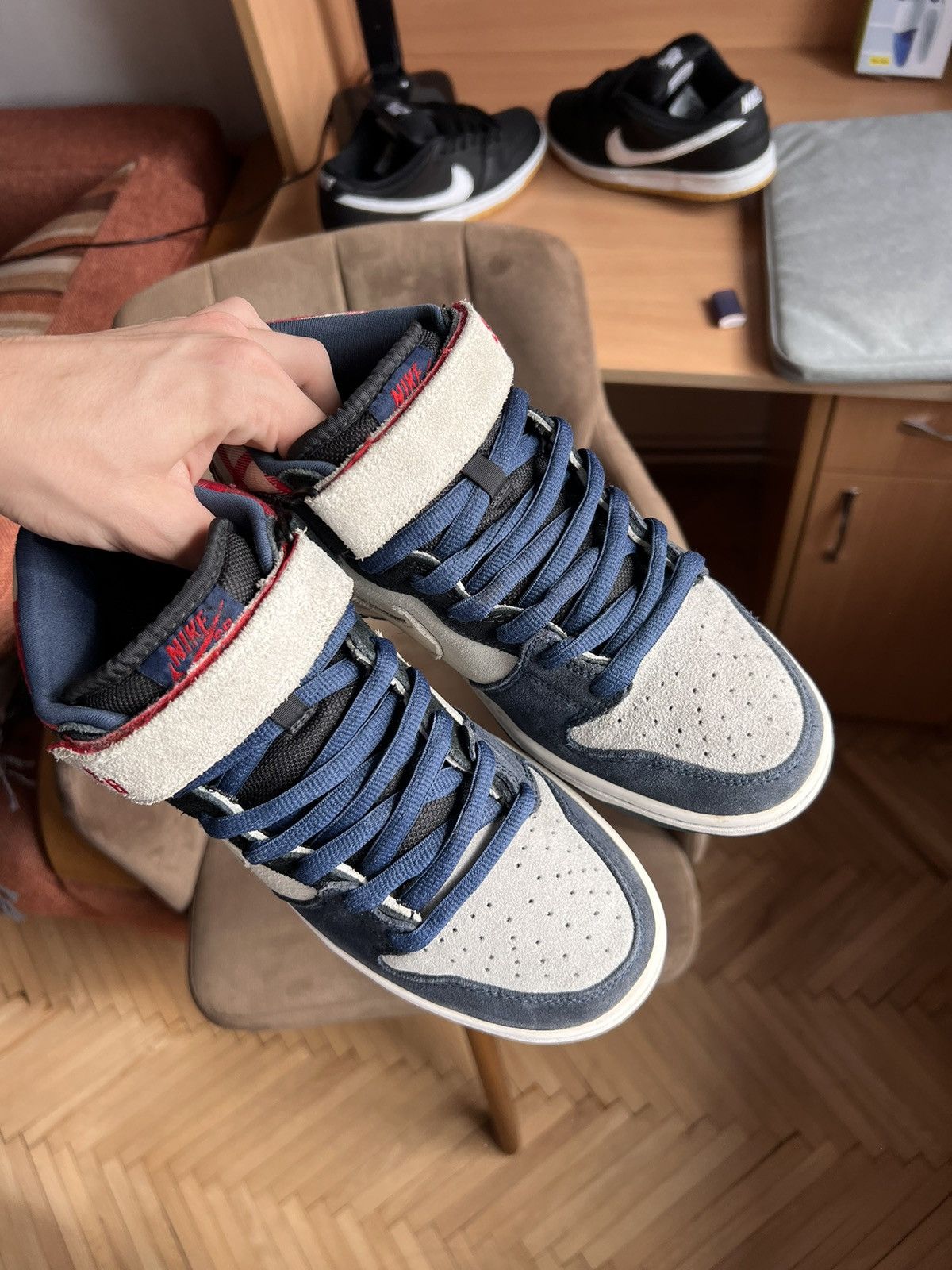 Nike RARE Nike Dunk Mid Sb Goofy Boy 2009 Size US 7 / EU 40 - 8 Thumbnail