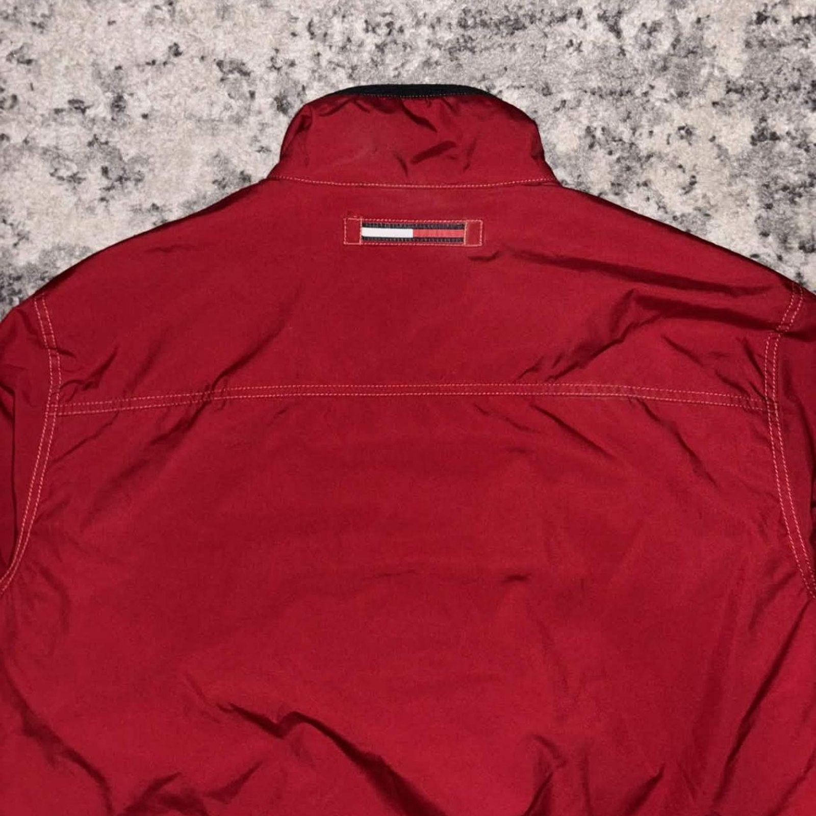 Tommy Hilfiger Vintage Tommy Hilfiger Puffy Windbreaker Jacket Size US L / EU 52-54 / 3 - 2 Thumbnail