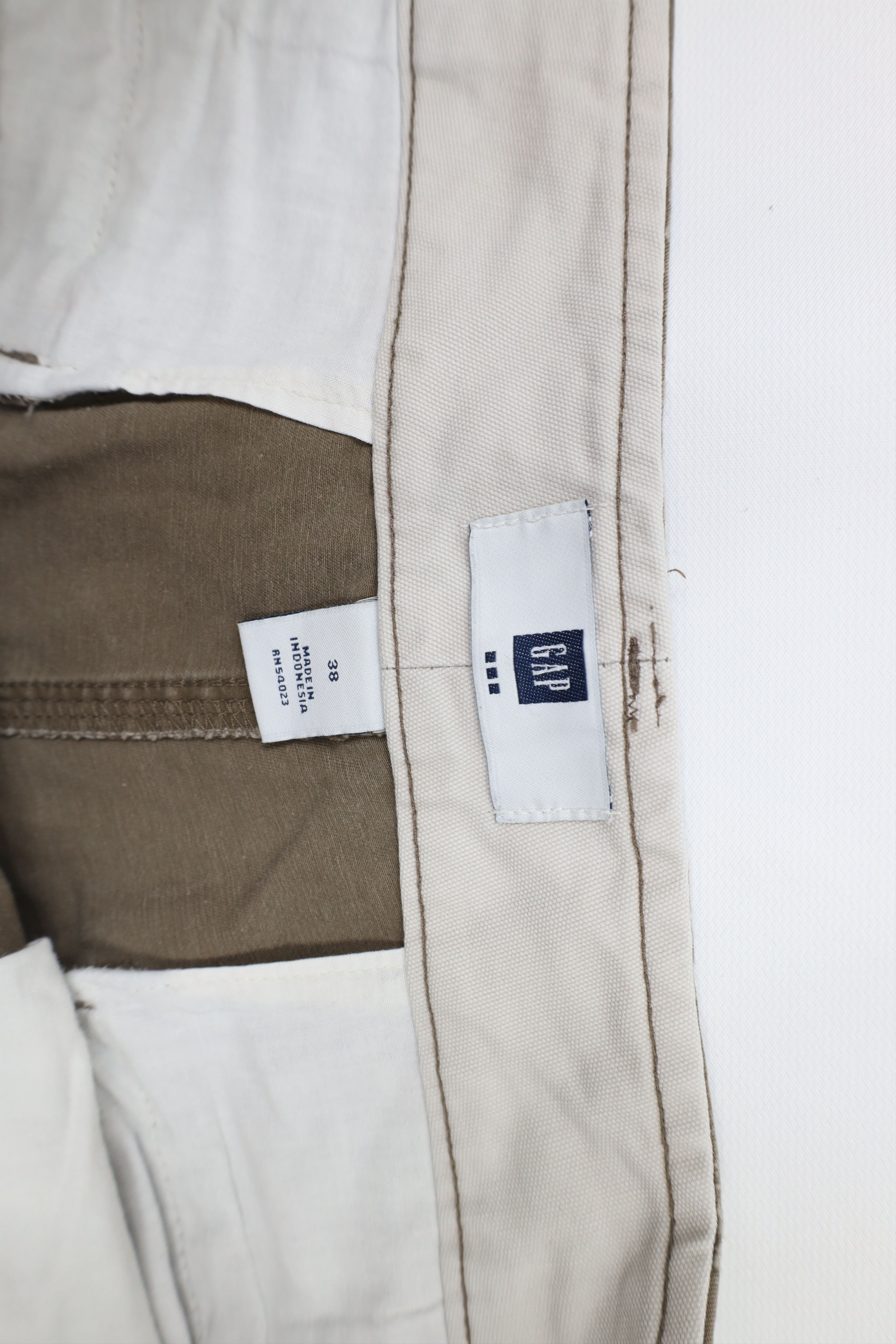 Gap × Vintage Vintage 90s Y2K Gap Relaxed Fit Cargo Shorts Brown Cotton Size US 38 / EU 54 - 6 Thumbnail