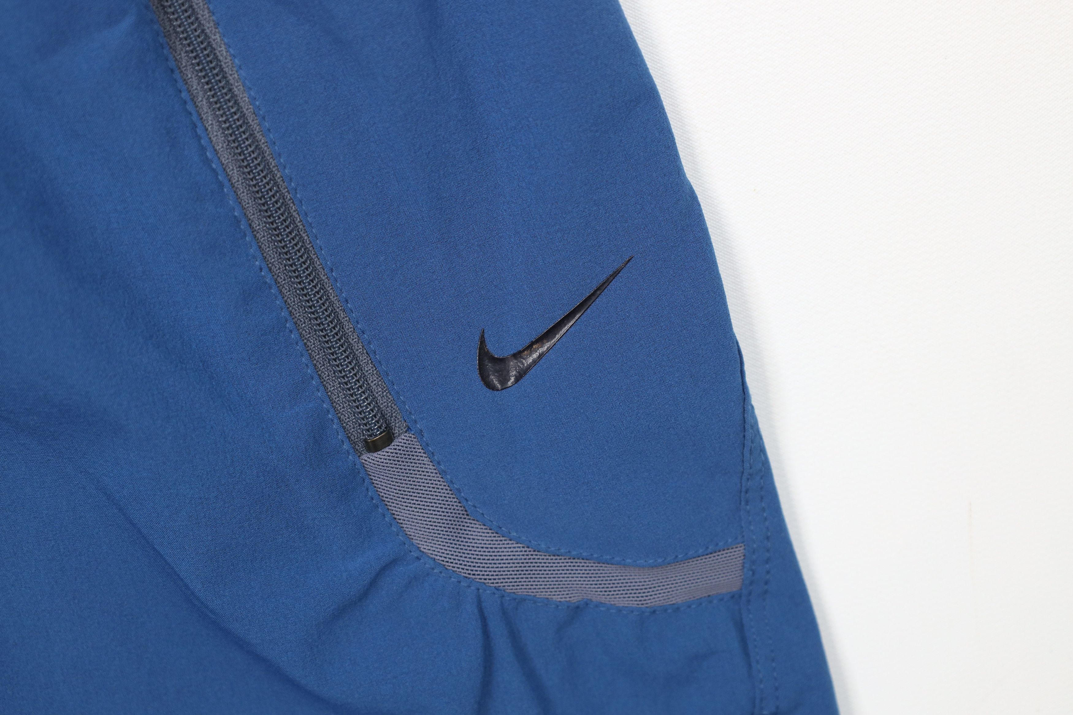 Nike Vintage Nike Mini Swoosh Stretch Above Knee Shorts Blue Size US 36 / EU 52 - 5 Thumbnail