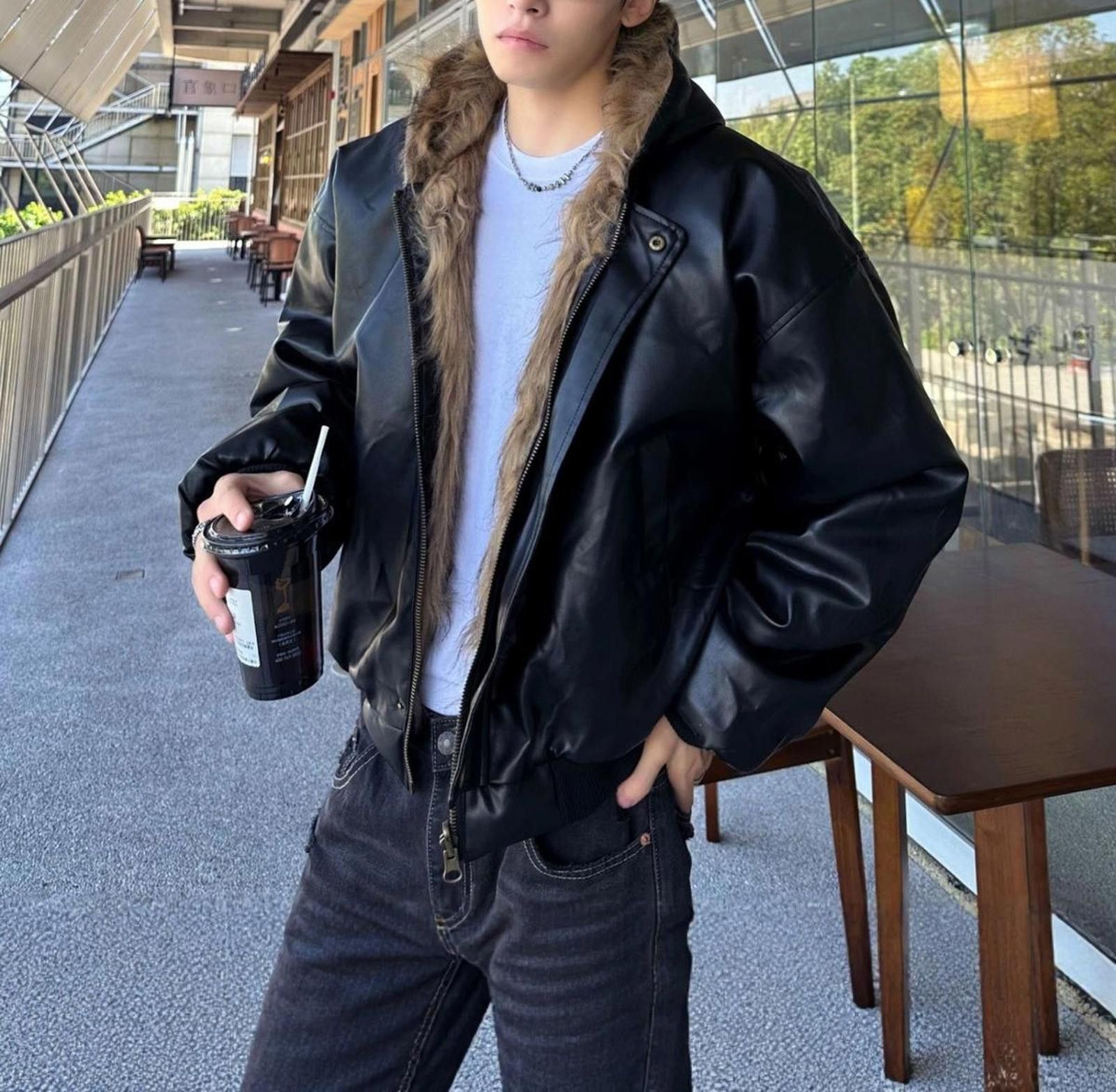 Leather Black Faux Leather Bomber Jacket with Faux Fur Lining Size US L / EU 52-54 / 3 - 5 Thumbnail