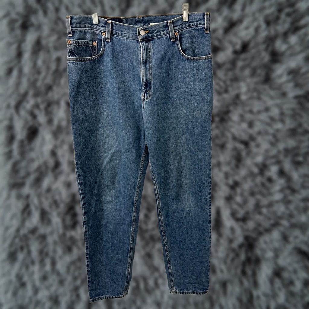 Levi's VINTAGE Levi's 560 Jeans Mens 36x35 Blue Made In USA Loose Fit Tapered Leg Mens Jeans Blue 90s Levi's 560 Fit Relaxed Denim Size US 36 / EU 52 - 1 Thumbnail