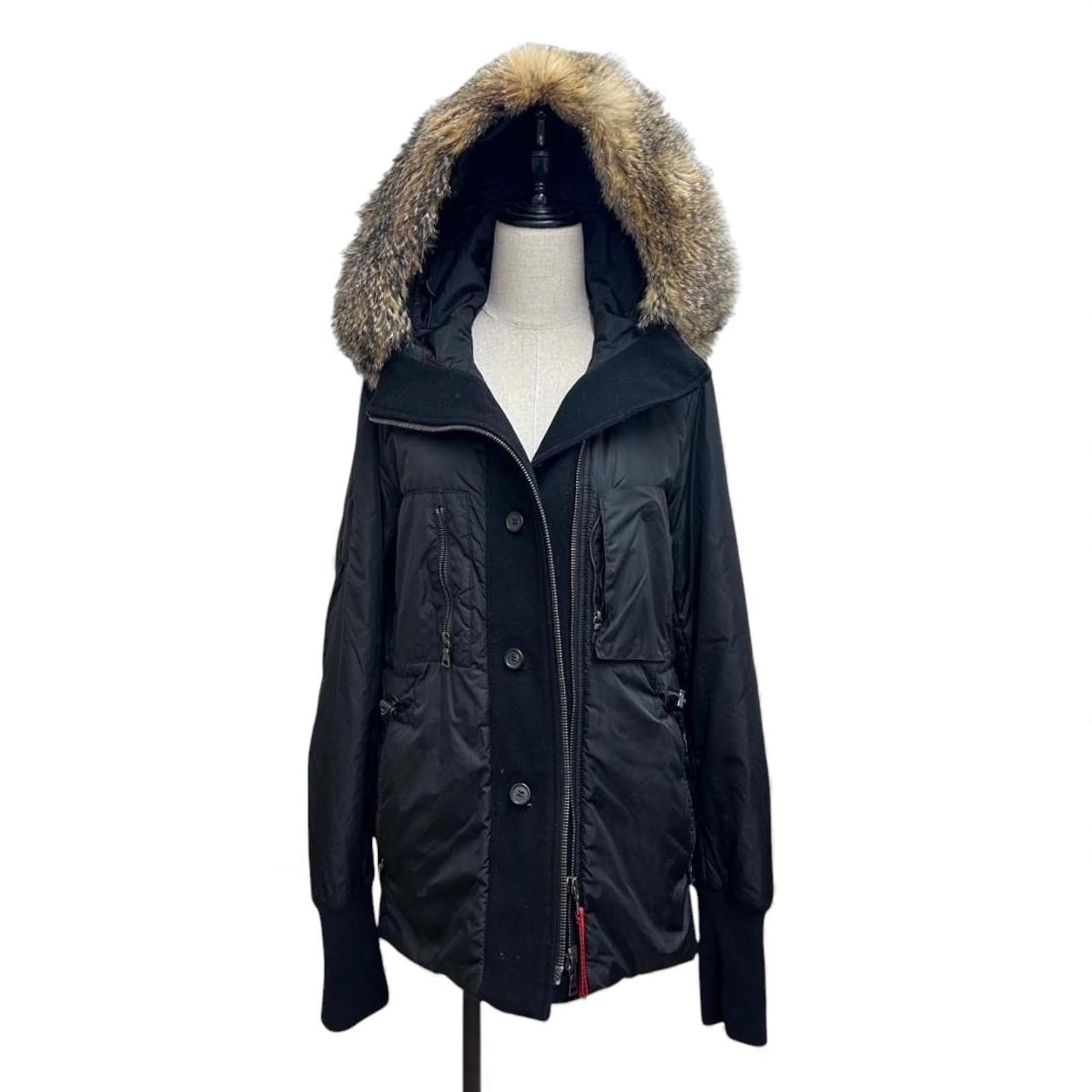 Prada Prada - Black Puffer Jacket Fur Hood Size M / US 6-8 / IT 42-44 - 4 Thumbnail