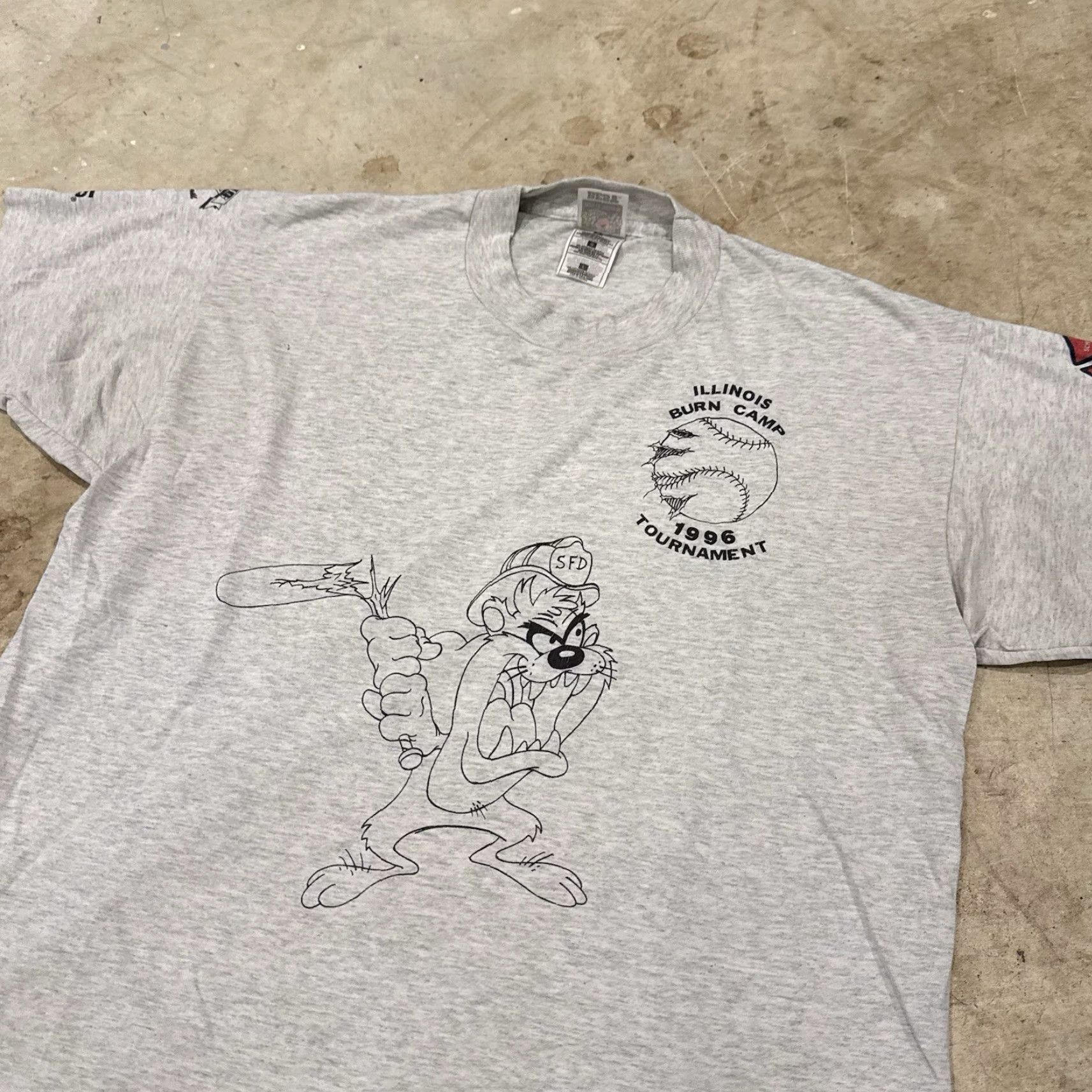 Fruit Of The Loom VINTAGE 90s Fruit of the Loom T-Shirt Taz Softball League Single Stitch Mens Large Gray Soft Mens Size US L / EU 52-54 / 3 - 2 Thumbnail