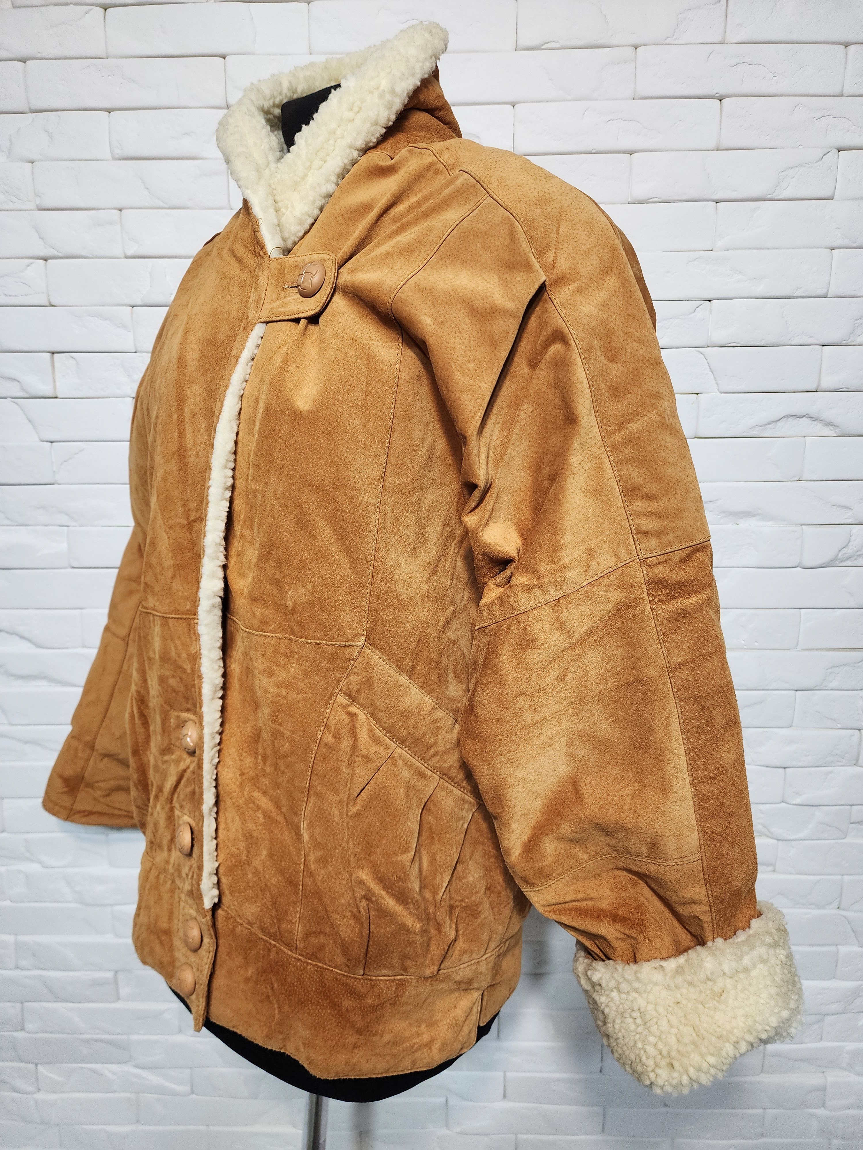Genuine Leather Brown Women's Fur Jacket: Women's Vintage Button Coat Size M / US 6-8 / IT 42-44 - 3 Thumbnail