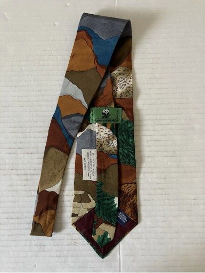 WWF Vintage World Wildlife Fund (WWF) Grizzly Bear Silk Necktie Size ONE SIZE - 2 Thumbnail