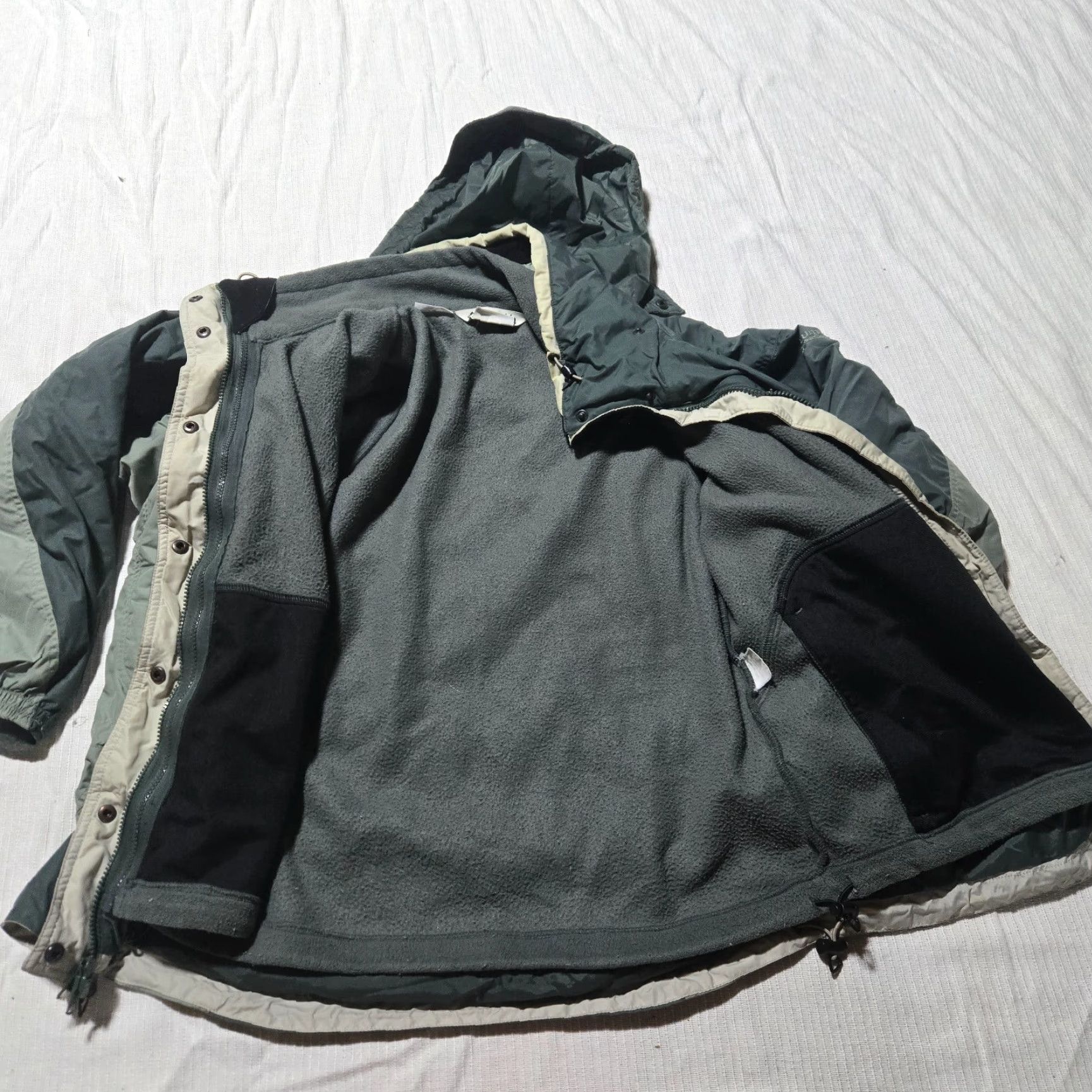 Vintage VINTAGE Columbia Womens Jacket Gray Black Sunrise Peak Hooded Full Zip Softshell Winter Fall Spring Casual Workwear M Size M / US 6-8 / IT 42-44 - 2 Thumbnail