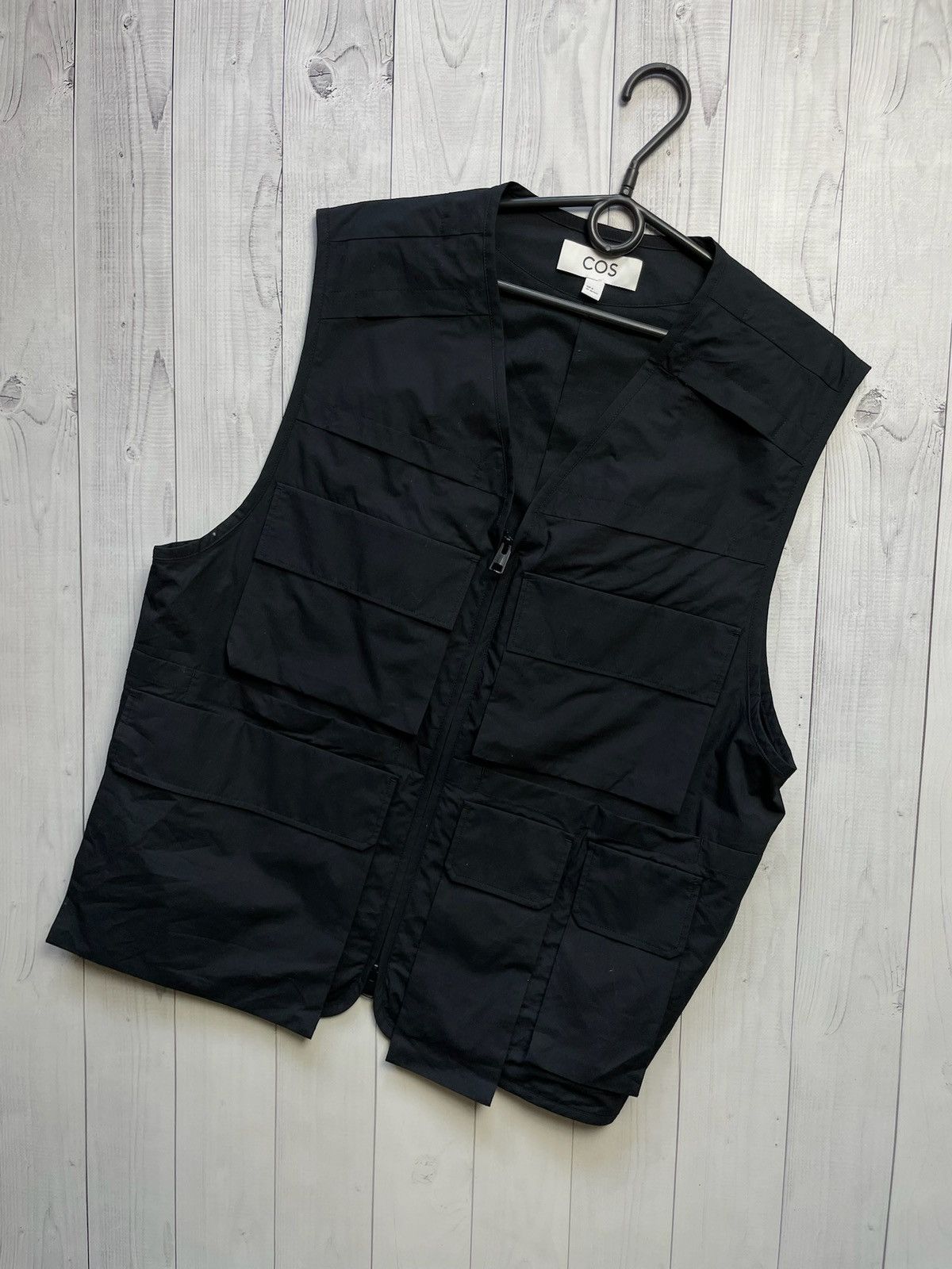 Cos Vintage COS Vest multi pocket size M logo Size US M / EU 48-50 / 2 - 1 Thumbnail