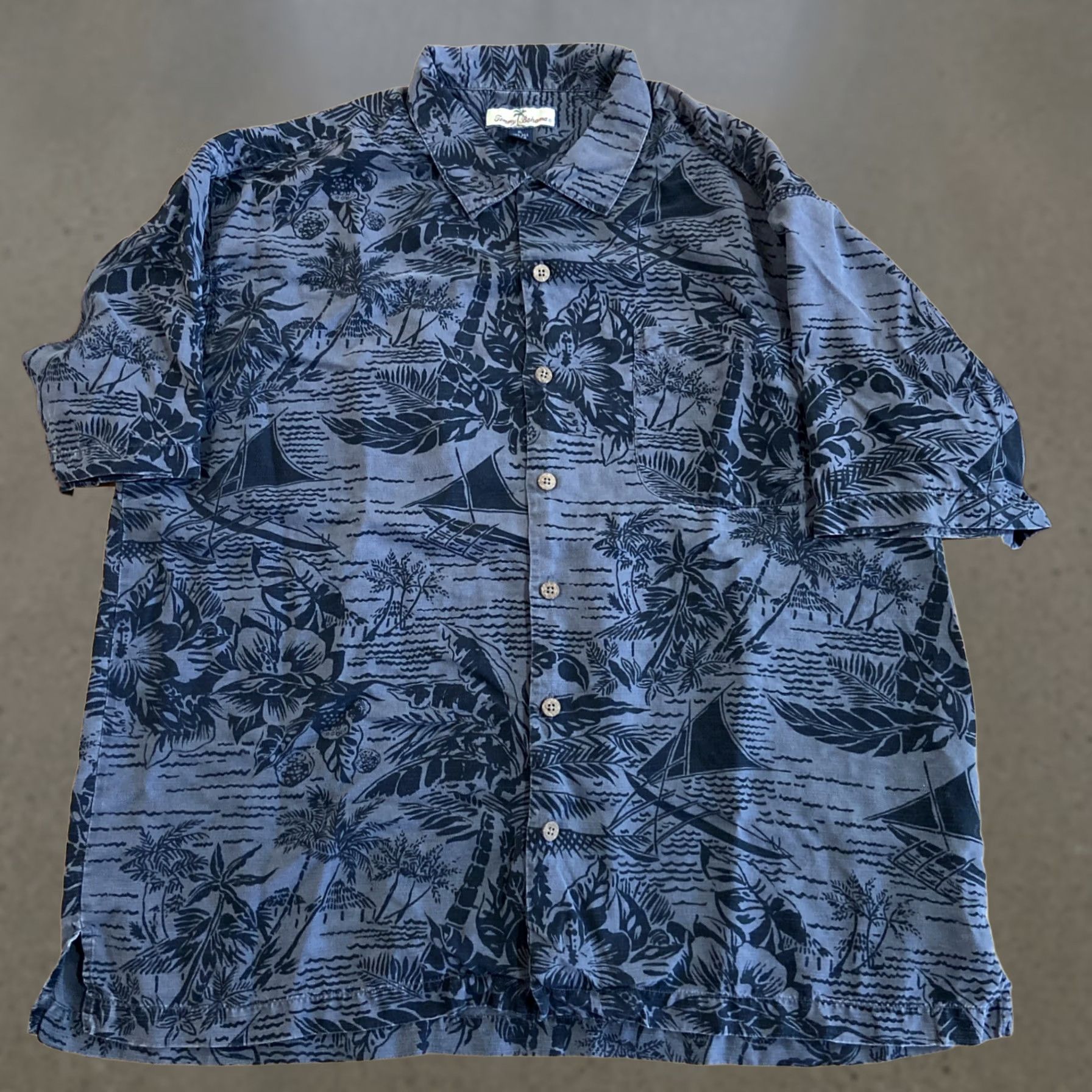 Tommy Bahama Tommy Bahama Button-Up Shirt Silk Black XL Relaxed Geometric Modern Short Sleeve Collar-Down Vintage: No? Size US XL / EU 56 / 4 - 1 Thumbnail