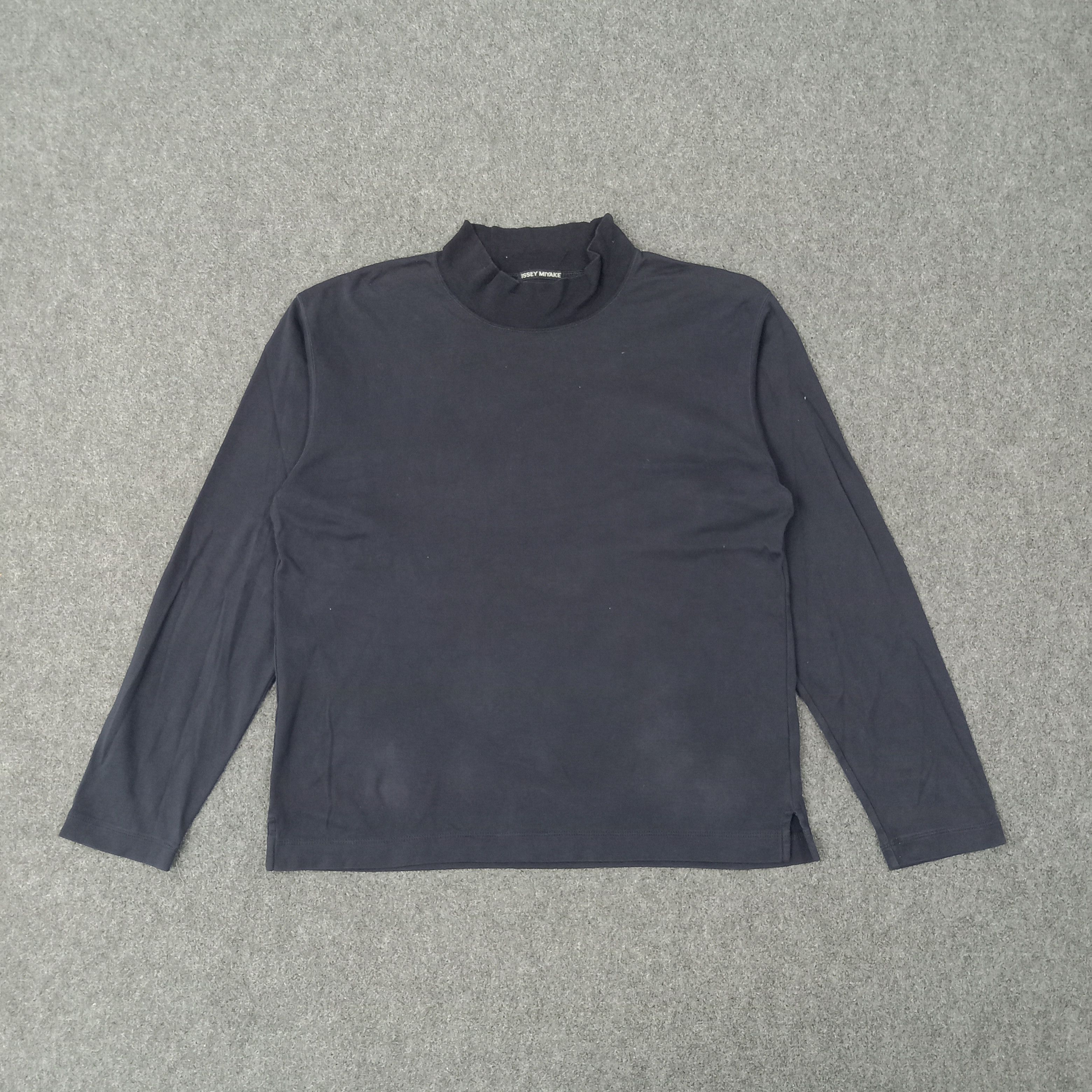 Issey Miyake Issey Miyake Japanese Designer Turtleneck Tshirt C259N76 Size US L / EU 52-54 / 3 - 1 Thumbnail