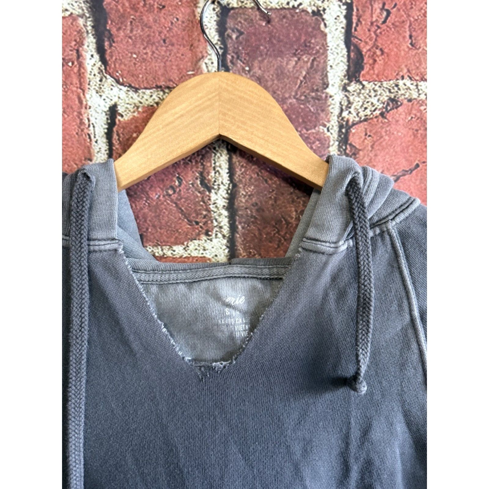 Vintage Aerie Sweatshirt Pullover Hooded Charcoal Gray Womens Size S Regular Size S / US 4 / IT 40 - 3 Thumbnail