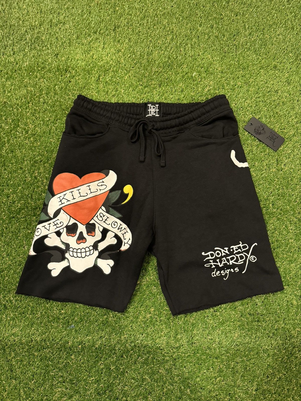 Ed Hardy Ed Hardy Love Kills Slowly Sweatshorts Size US 30 / EU 46 - 1 Thumbnail