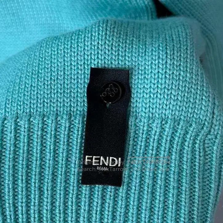 Fendi Fendi Patch Pocket Crewneck Sweater Size US S / EU 44-46 / 1 - 7 Thumbnail