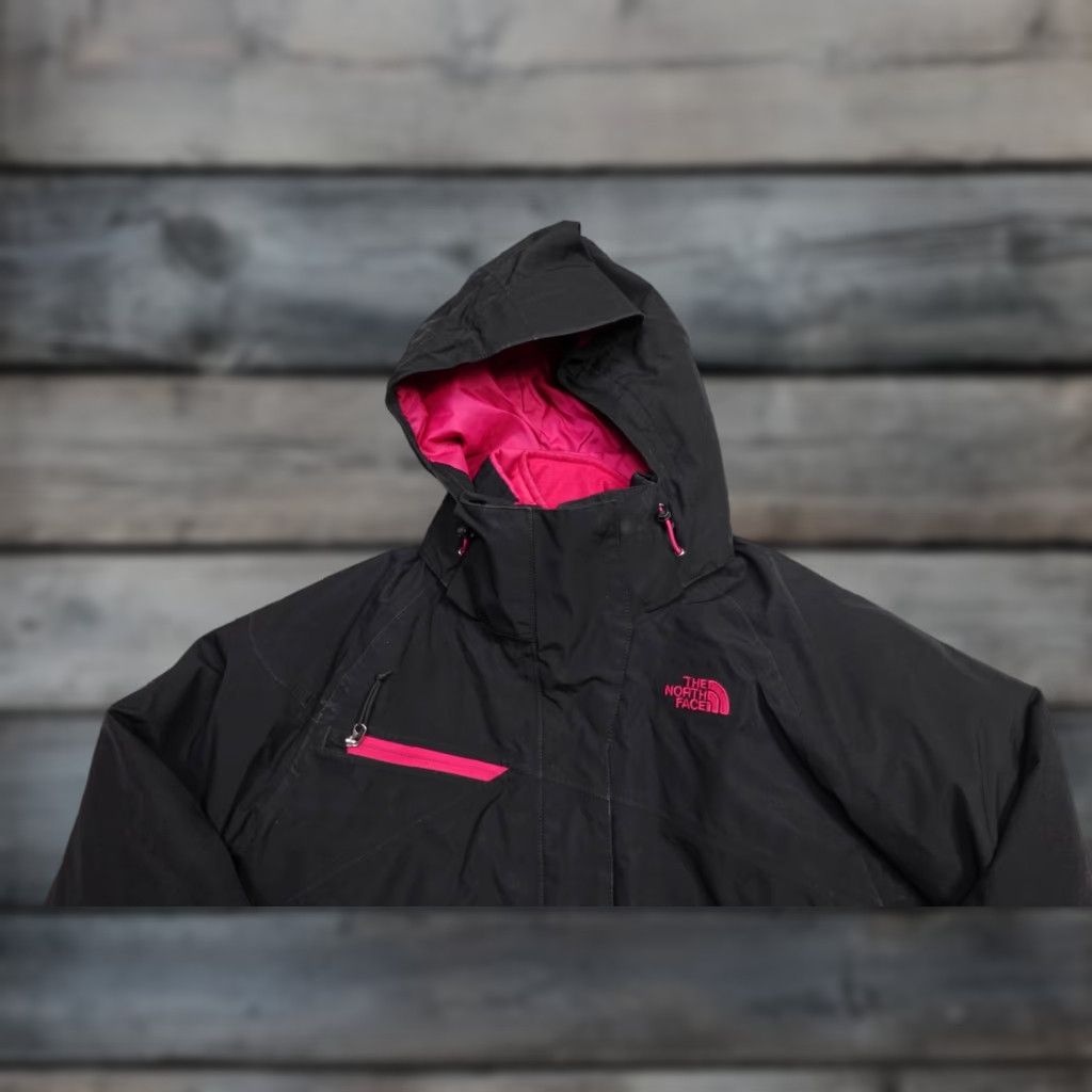 The North Face The North Face Jacket Womens Small Black Hyvent Hooded Windbreaker Raincoat Size S / US 4 / IT 40 - 1 Thumbnail