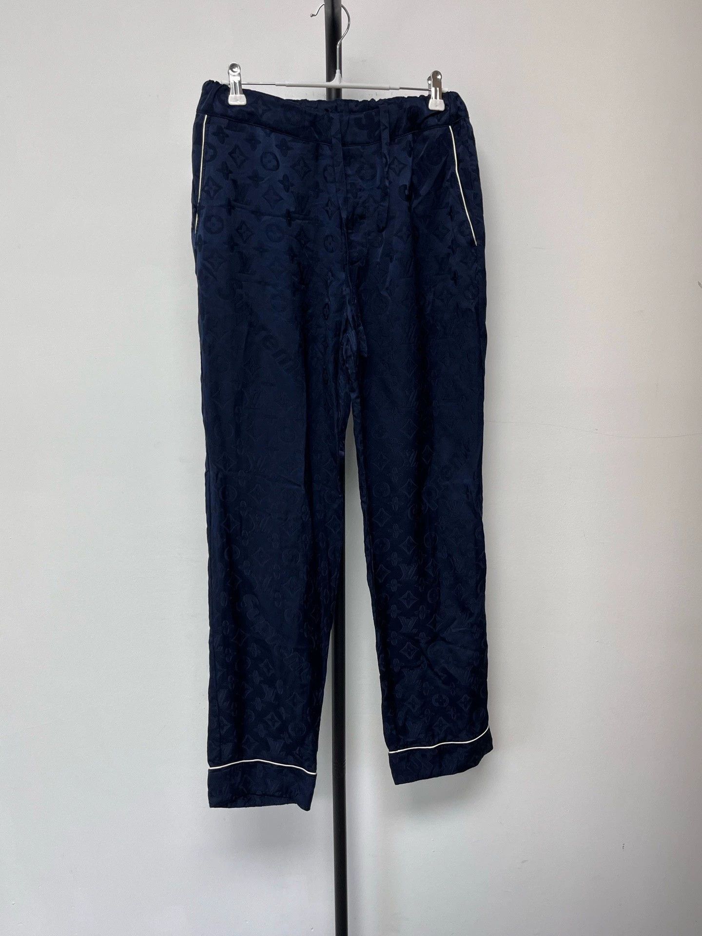 Louis Vuitton Louis Vuitton x Supreme Pajama Pant Blue Casual Trousers Size US 38 / EU 54 - 2 Thumbnail