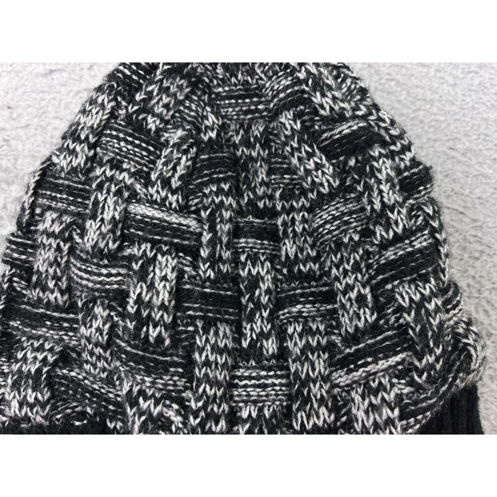 Vintage VINTAGE Beanie Cap Adult One Size Knit Lined White Ski Beanie Hat Unbranded Unisex Adults Adult One Size White Ski Cap Size ONE SIZE - 3 Thumbnail