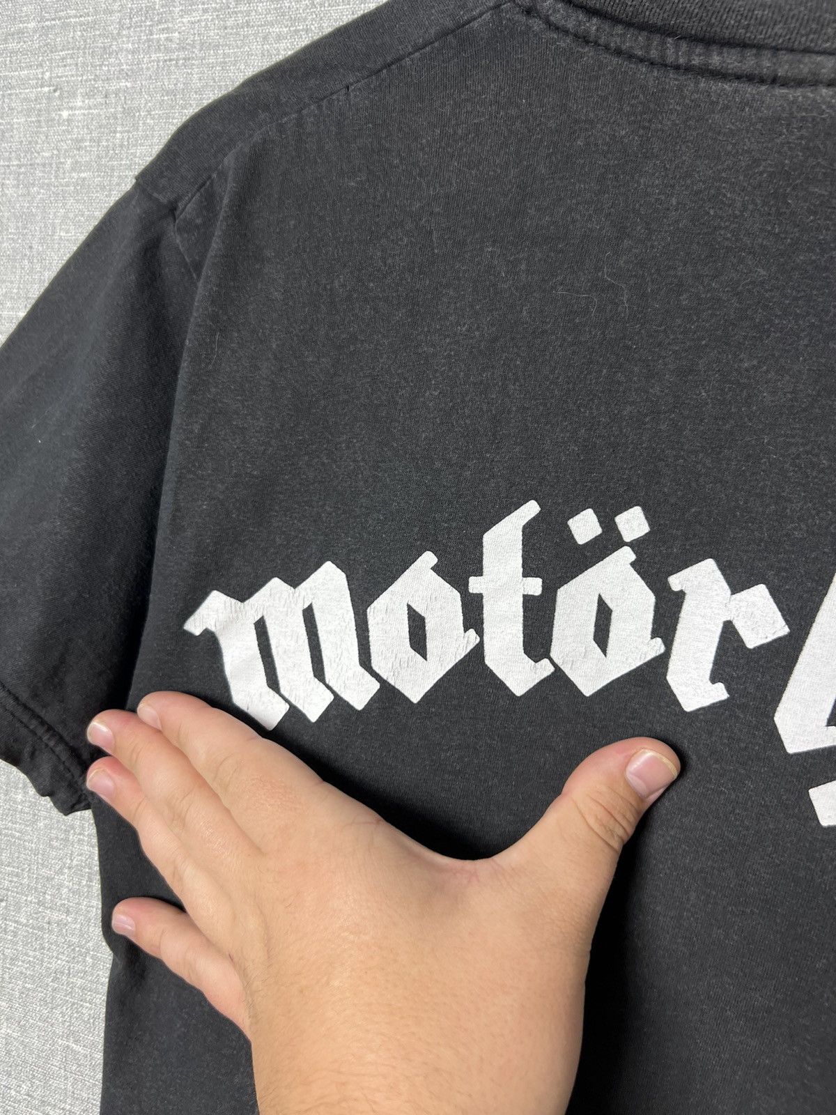 Band Tees Vintage Motorhead England The Best Of Big Logo Rock Band Tee Size US S / EU 44-46 / 1 - 13 Thumbnail