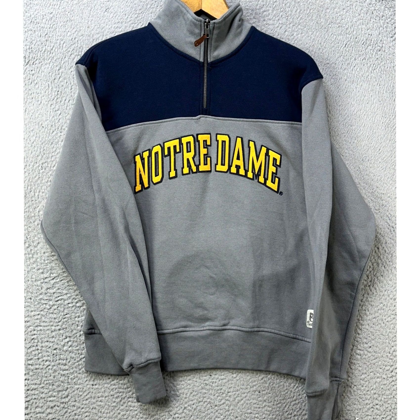 Vintage Notre Dame Fighting Irish Quarter Zip Pullover Sweatshirt Mens Medium Gray Blue Pressbox Zip Mock Neck Logo 1/4 Zip Graphic Print Size US M / EU 48-50 / 2 - 2 Thumbnail