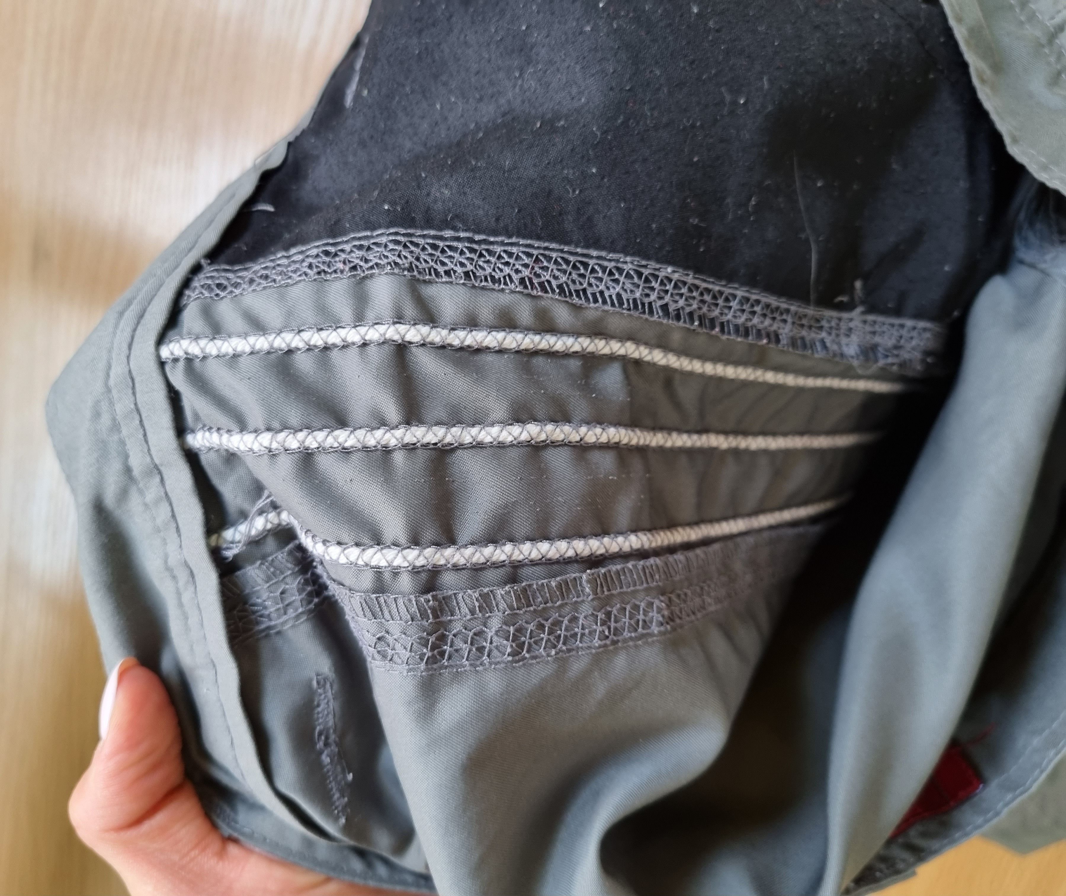 Oakley Oakley Nylon Cargo Utility Shorts with zipped pockets Size US 31 - 22 Thumbnail