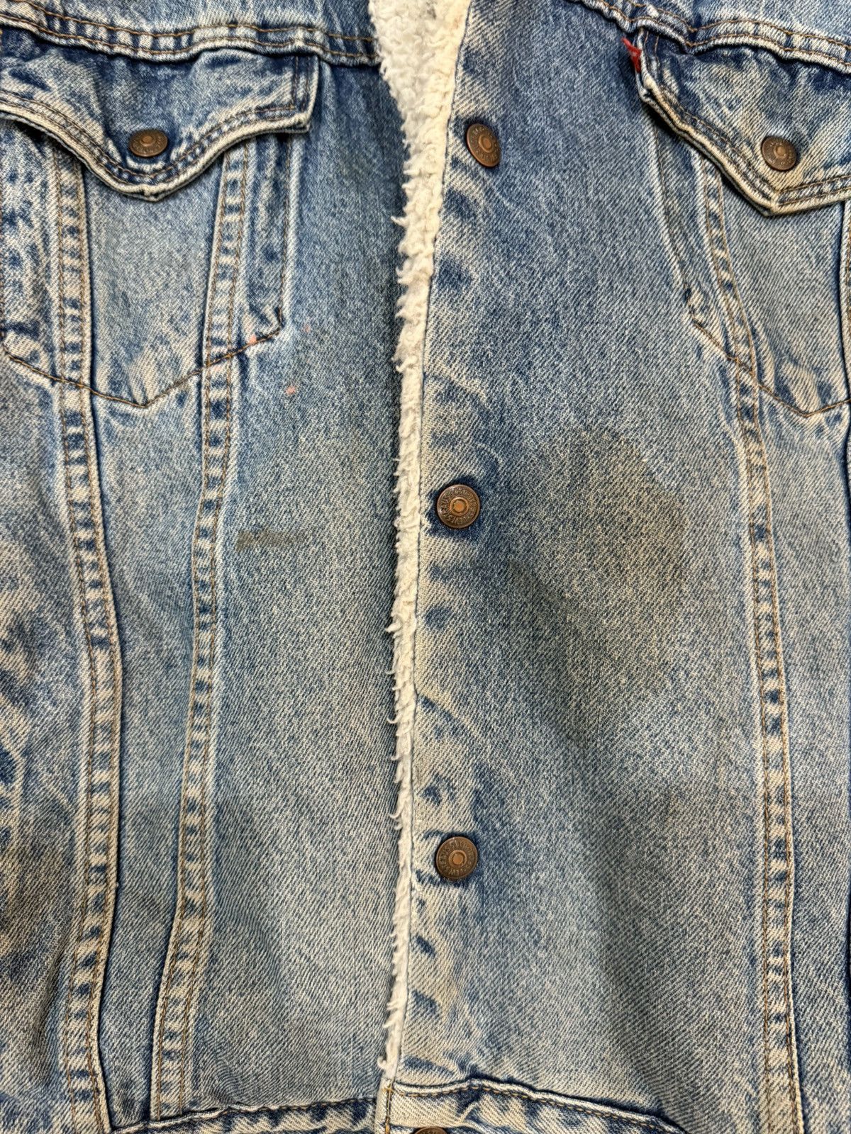 Levi's Vintage Clothing Vintage Levi’s Sherpa-Lined Denim Trucker Jacket Size Large Size US XL / EU 56 / 4 - 3 Thumbnail