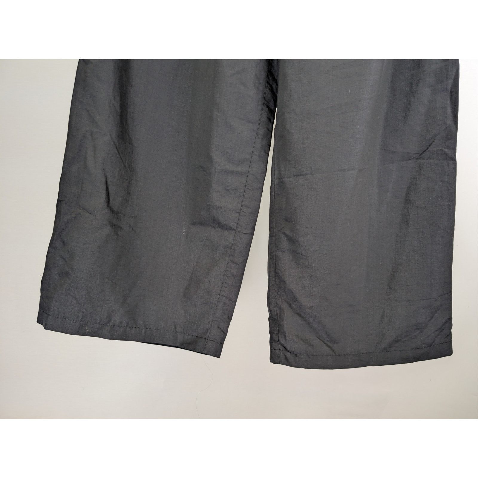 Balenciaga o1rshd1 Nylon Medium Fit Tracksuit Sweatpants Trousers Black Size US 36 / EU 52 - 4 Thumbnail