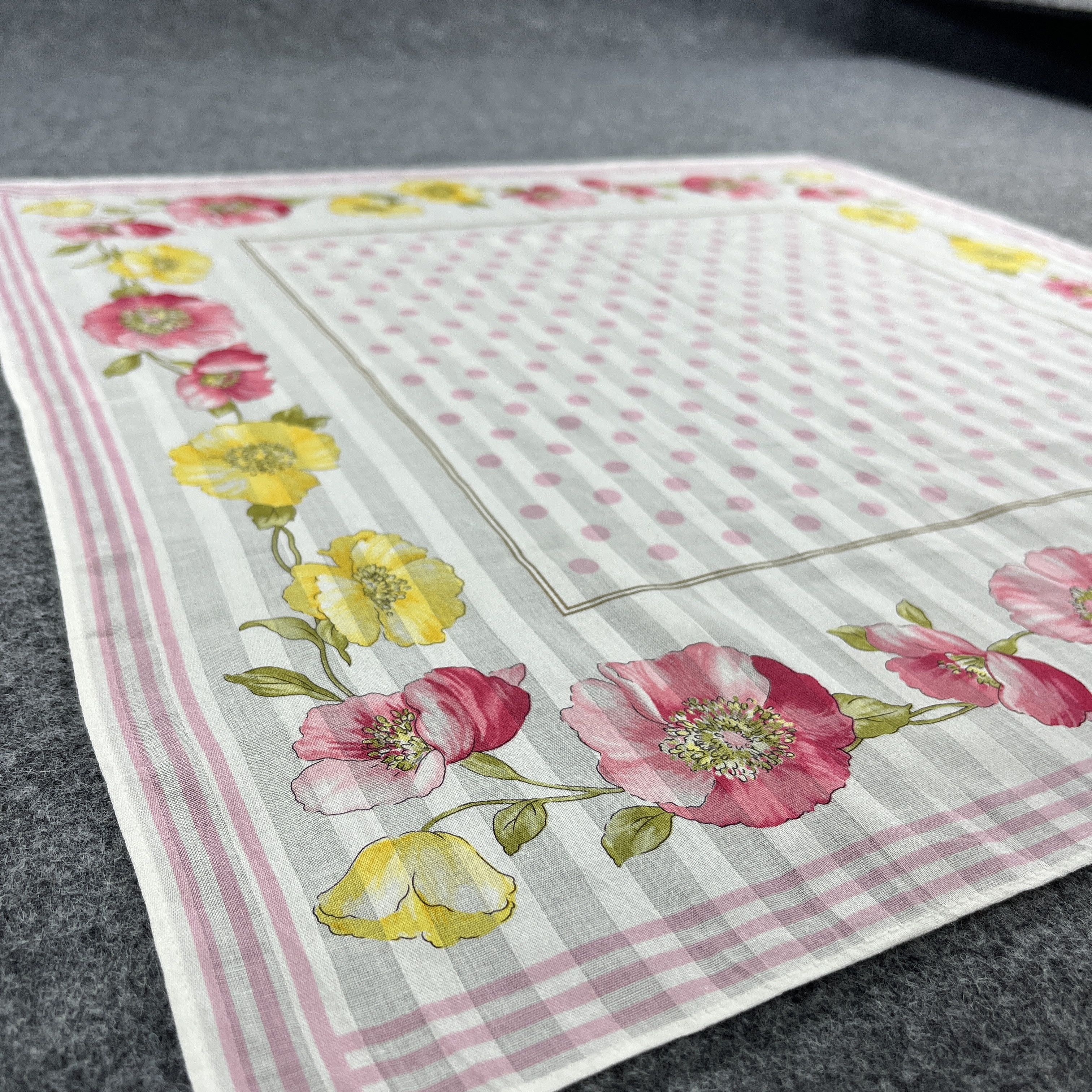 Pierre Balmain Pierre Balmain Handkerchief / Bandana / Neckerchief B480 Size ONE SIZE - 6 Thumbnail