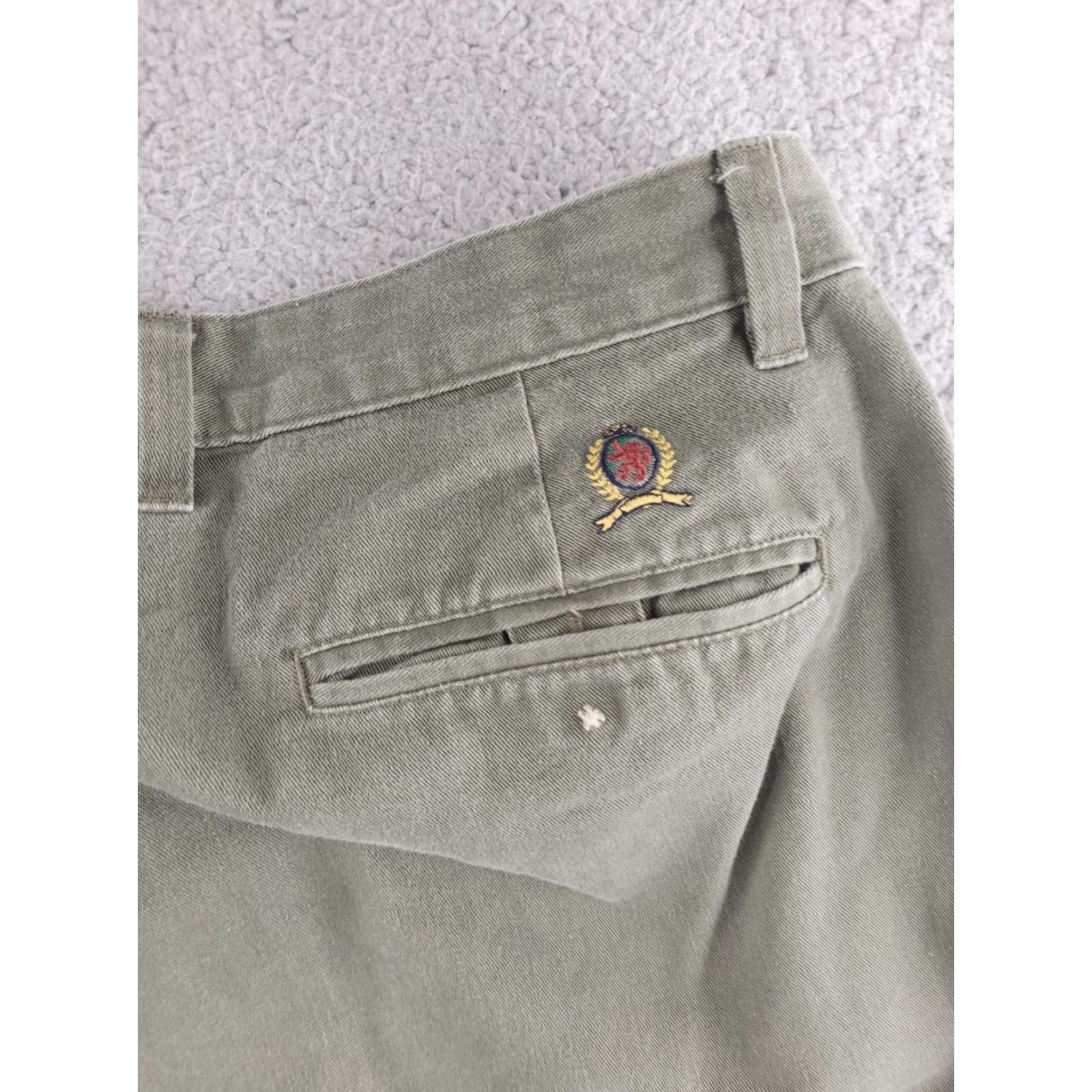 Tommy Hilfiger VINTAGE Tommy Hilfiger Pants Mens 38x32 Green Relaxed Pleated Chino Regular Men Girls? Size US 38 / EU 54 - 6 Thumbnail