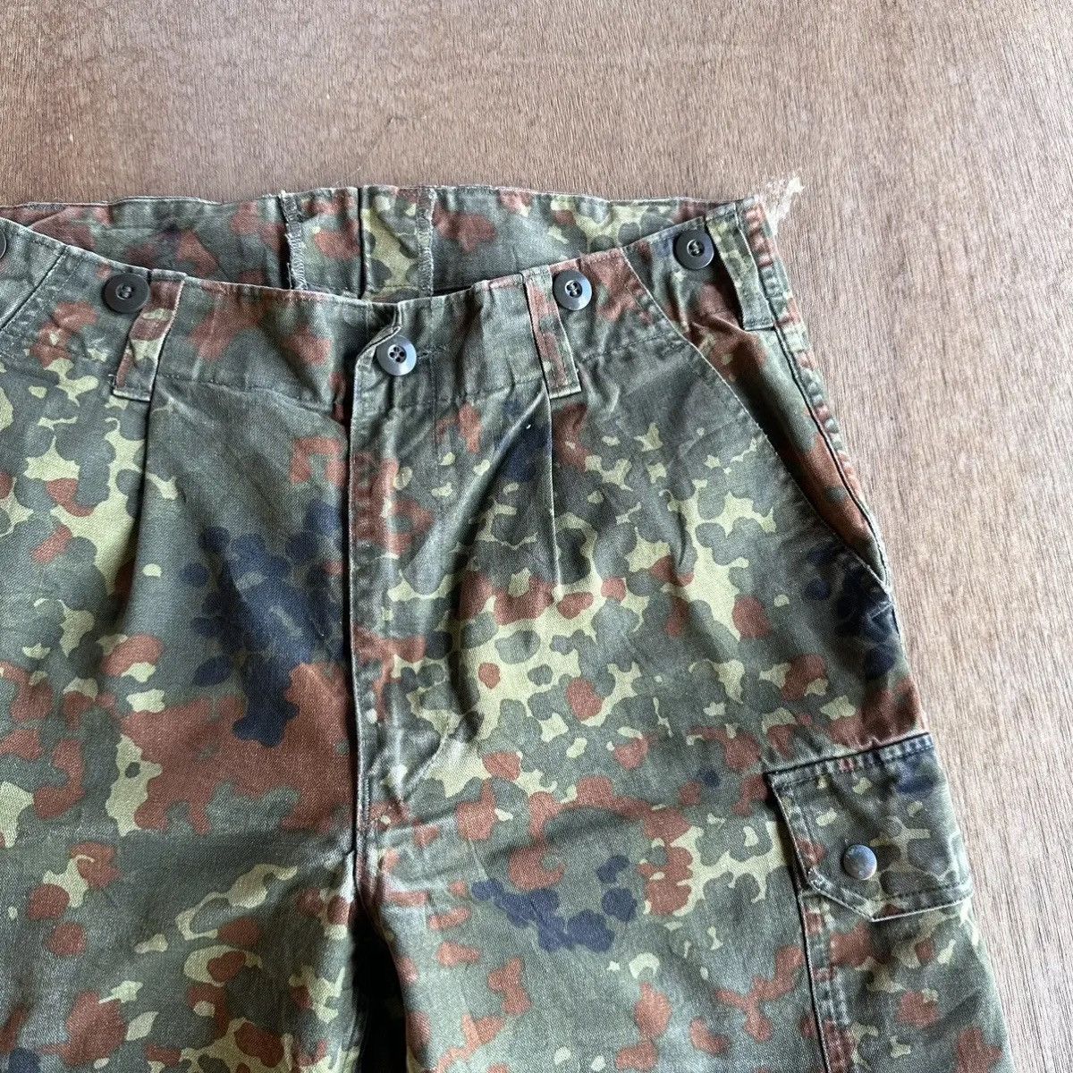 GmbH 90’s Vintage H.WINNEN GMBH German Military Camo Ankle Pants Size US 29 - 4 Thumbnail