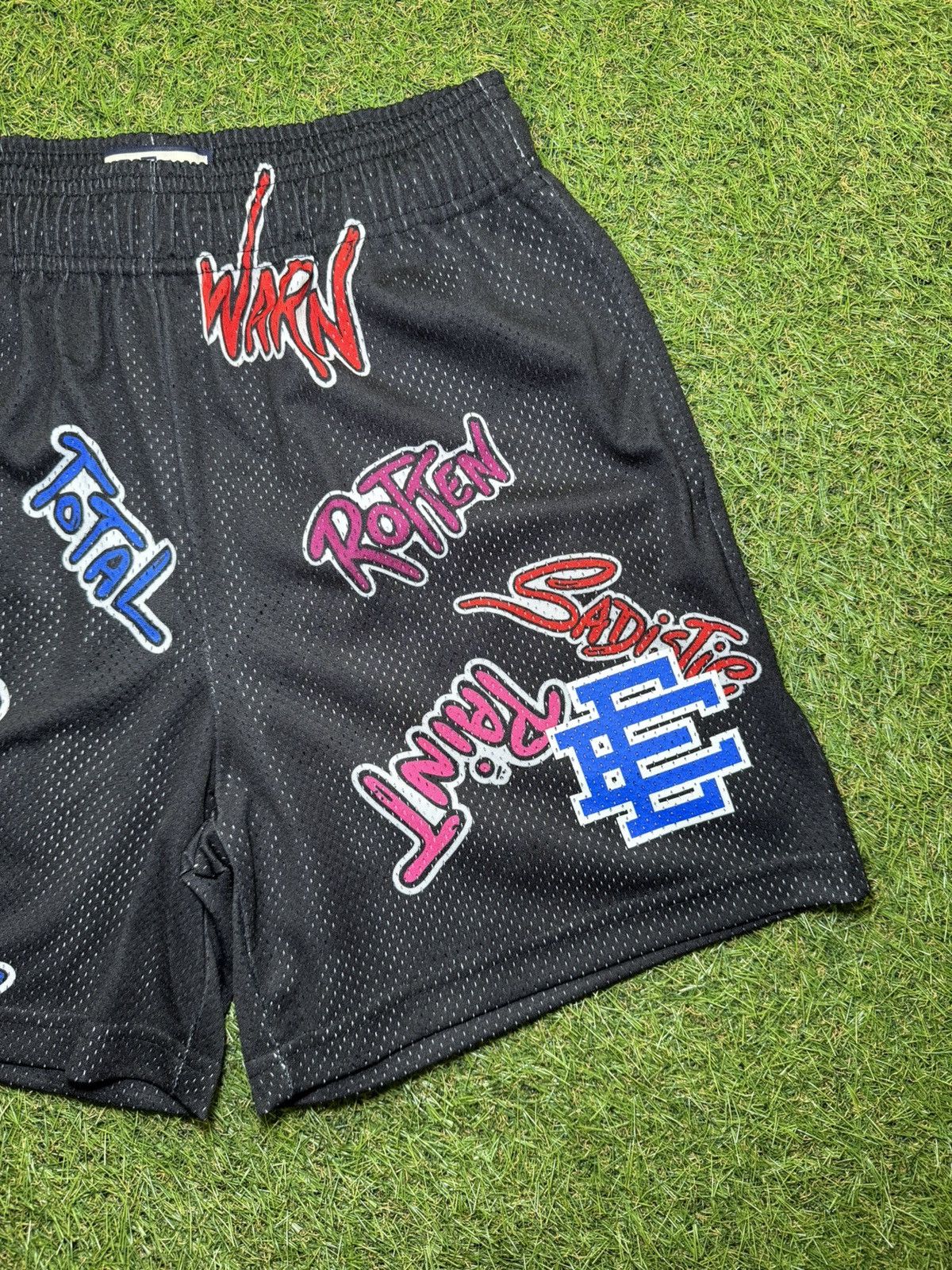 Eric Emanuel × Matty Boy Matty boy Eric Emanuel Shorts Size Medium Size US 39 - 3 Thumbnail