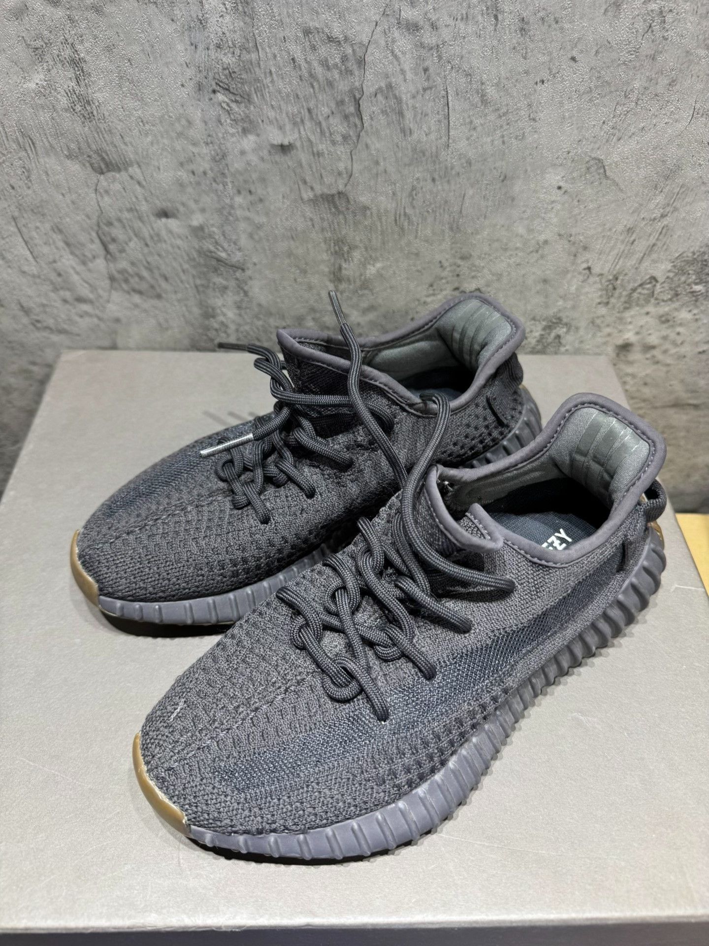 Adidas Adidas YEEZY3 Black Lowtop Sneakers 38 Men Size US 6 / EU 39 - 1 Thumbnail