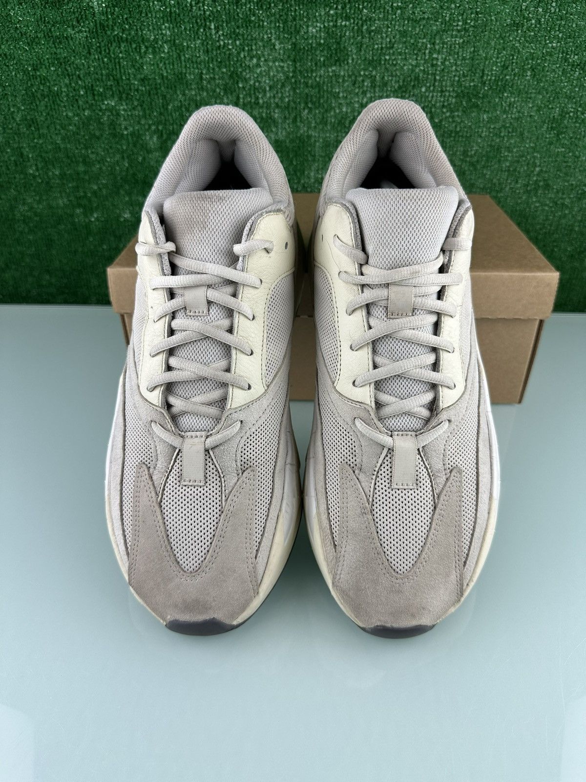 Yeezy adidas Yeezy Boost 700 Low Analog size 13 Size US 13 / EU 46 - 4 Thumbnail