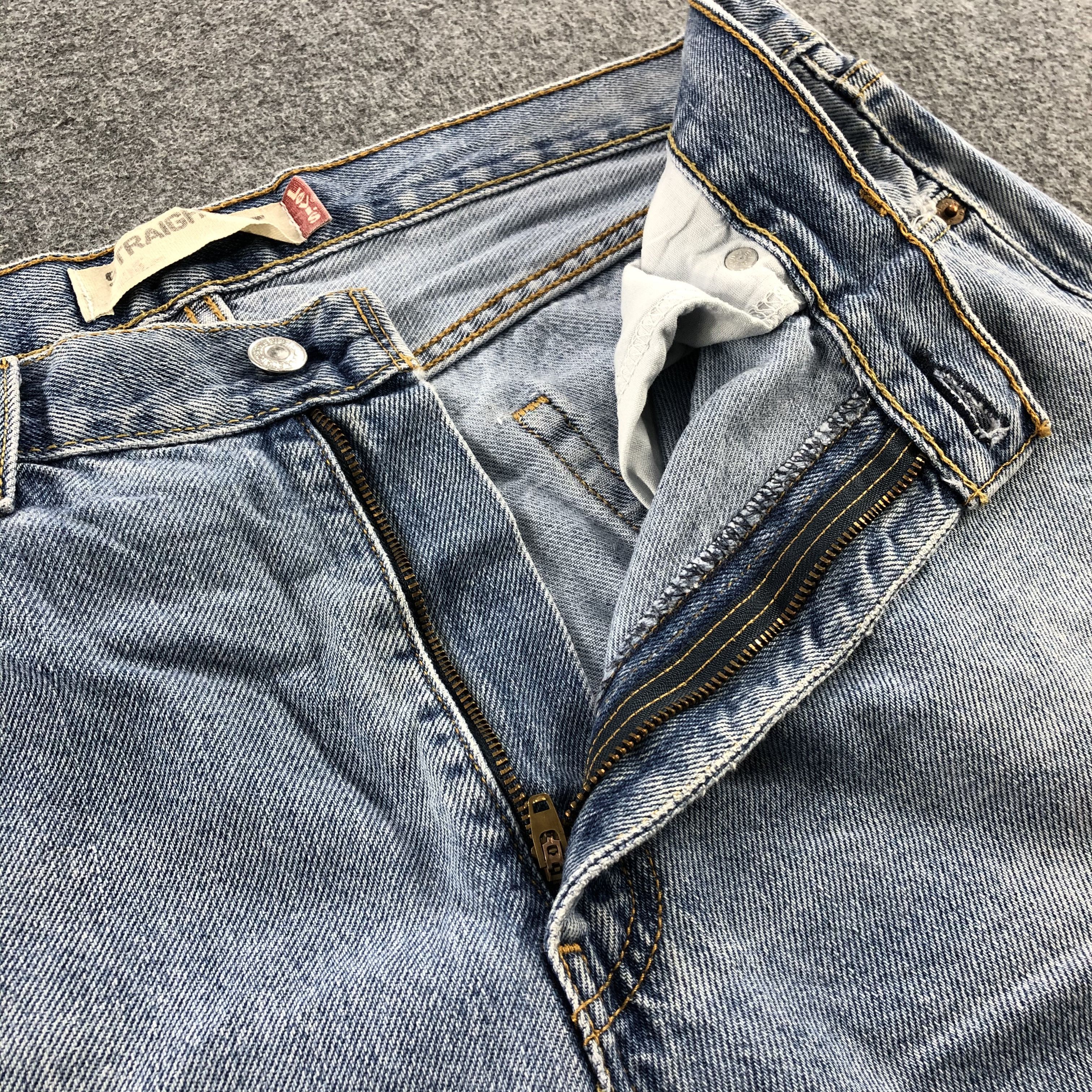 Levi's Light Wash Vintage Levis 505 Jeans-J1179 Size US 37 - 8 Thumbnail