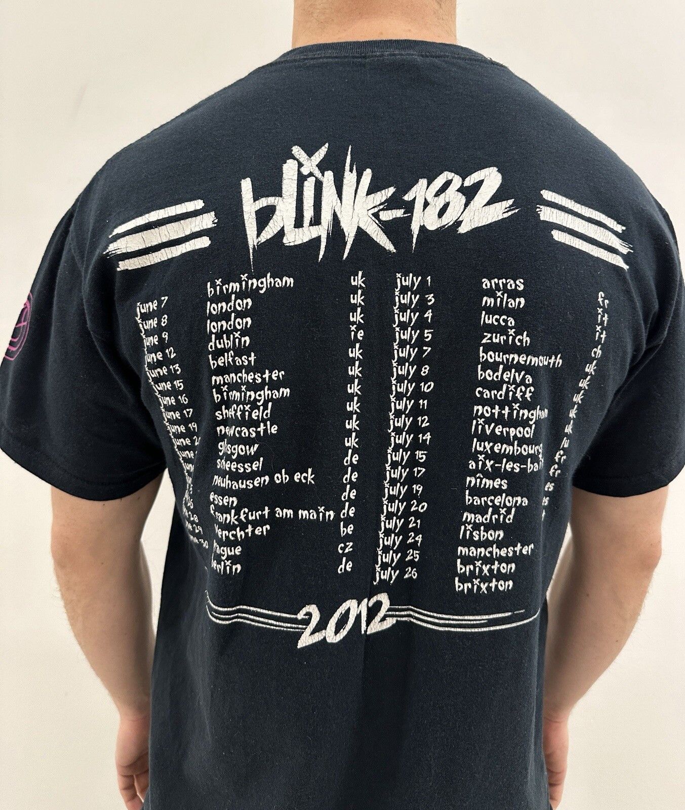 Gildan BLINK-182 20 YEARS ANNIVERSARY 2012 EURO T-SHIRT OFFICIAL Size US M / EU 48-50 / 2 - 11 Thumbnail