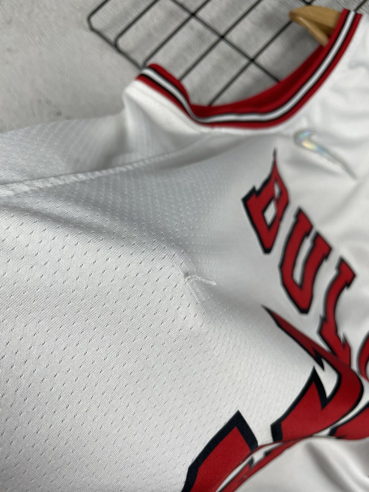 NBA × Nike × Vintage PIPPEN Vintage Chicago Bulls Nike Basketball Jersey L size Size US L / EU 52-54 / 3 - 10 Thumbnail