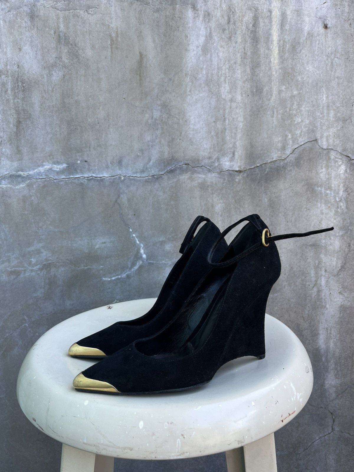 Alexander McQueen Gold Tip Ankle Strapped Heels Size US 6 / IT 36 - 4 Thumbnail