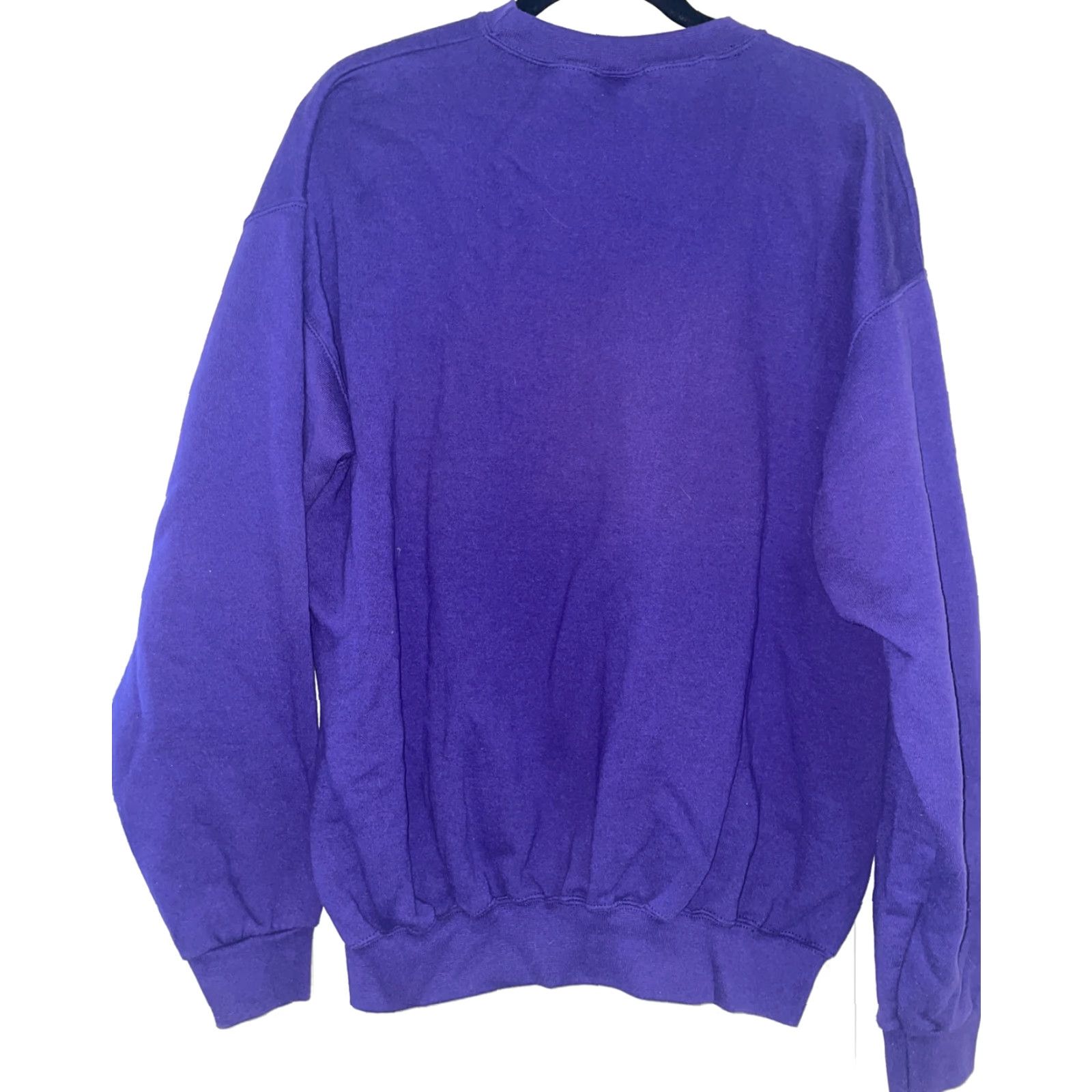 Vintage VINTAGE Tweety Bird Looney Tunes Sweatshirt Pullover Crewneck Size XL Purple Cotton Blend Fleece 90s Graphic Print Mens Size US XL / EU 56 / 4 - 4 Thumbnail