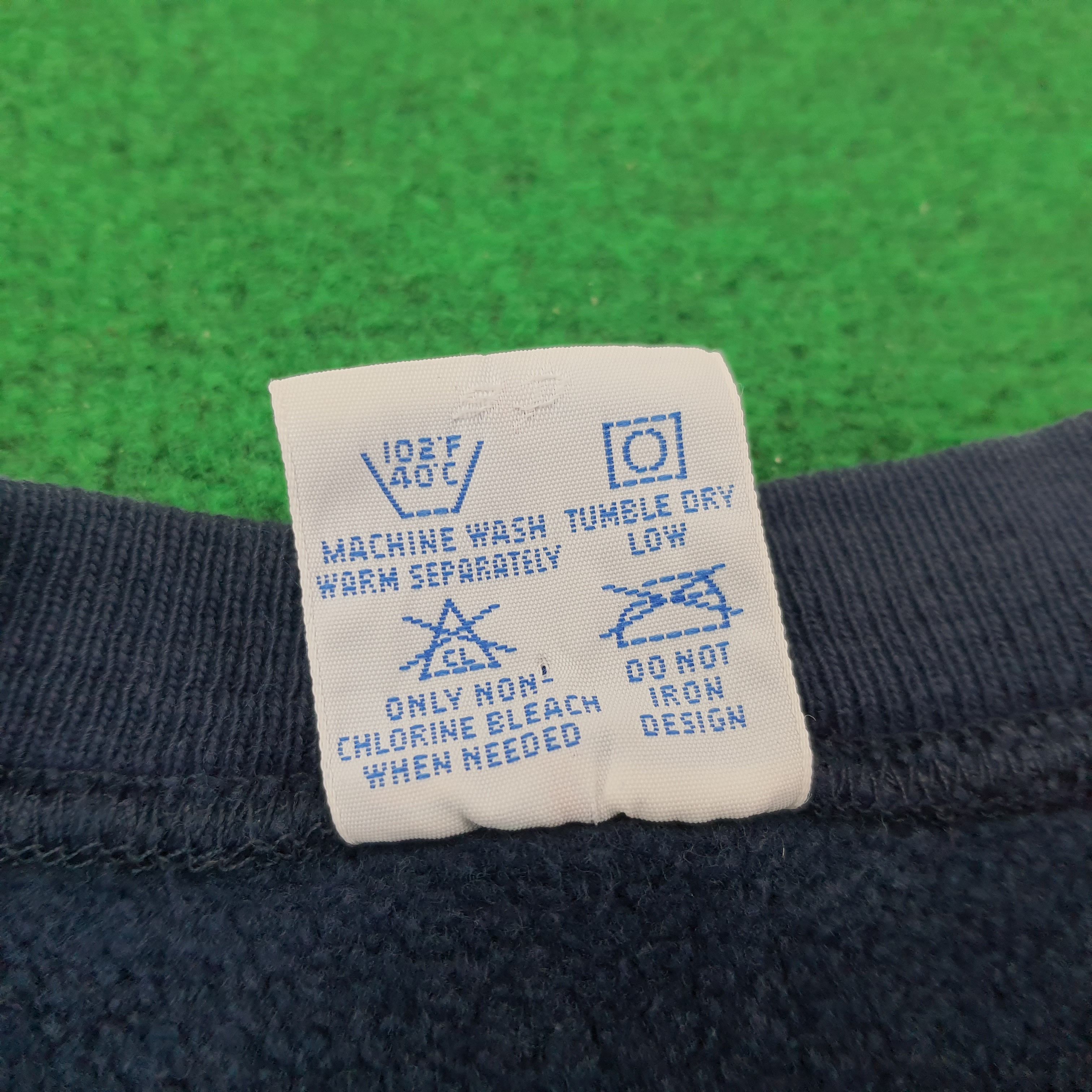 Champion × NBA × Vintage Vintage Champion Indiana Hoosiers NBA Team Sweatshirt C232N7 Size US S / EU 44-46 / 1 - 5 Thumbnail