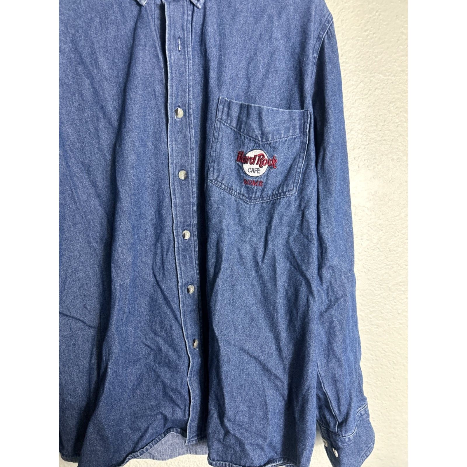 Hard Rock Cafe VINTAGE Hard Rock Denim Button-Down Shirt Long Sleeve M Blue Men Shirt Size US M / EU 48-50 / 2 - 6 Thumbnail