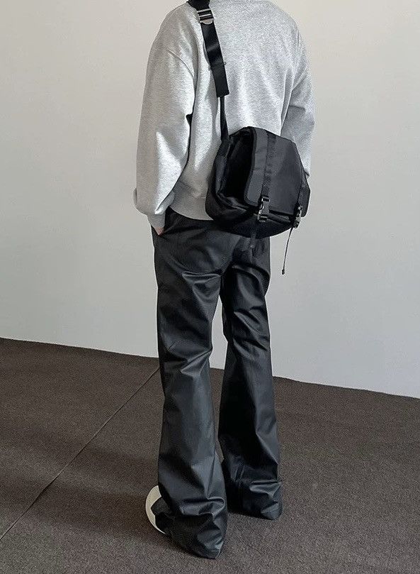 Japanese Brand × Vintage Avant garde retro pu leather flare pants Size US 28 / EU 44 - 4 Thumbnail