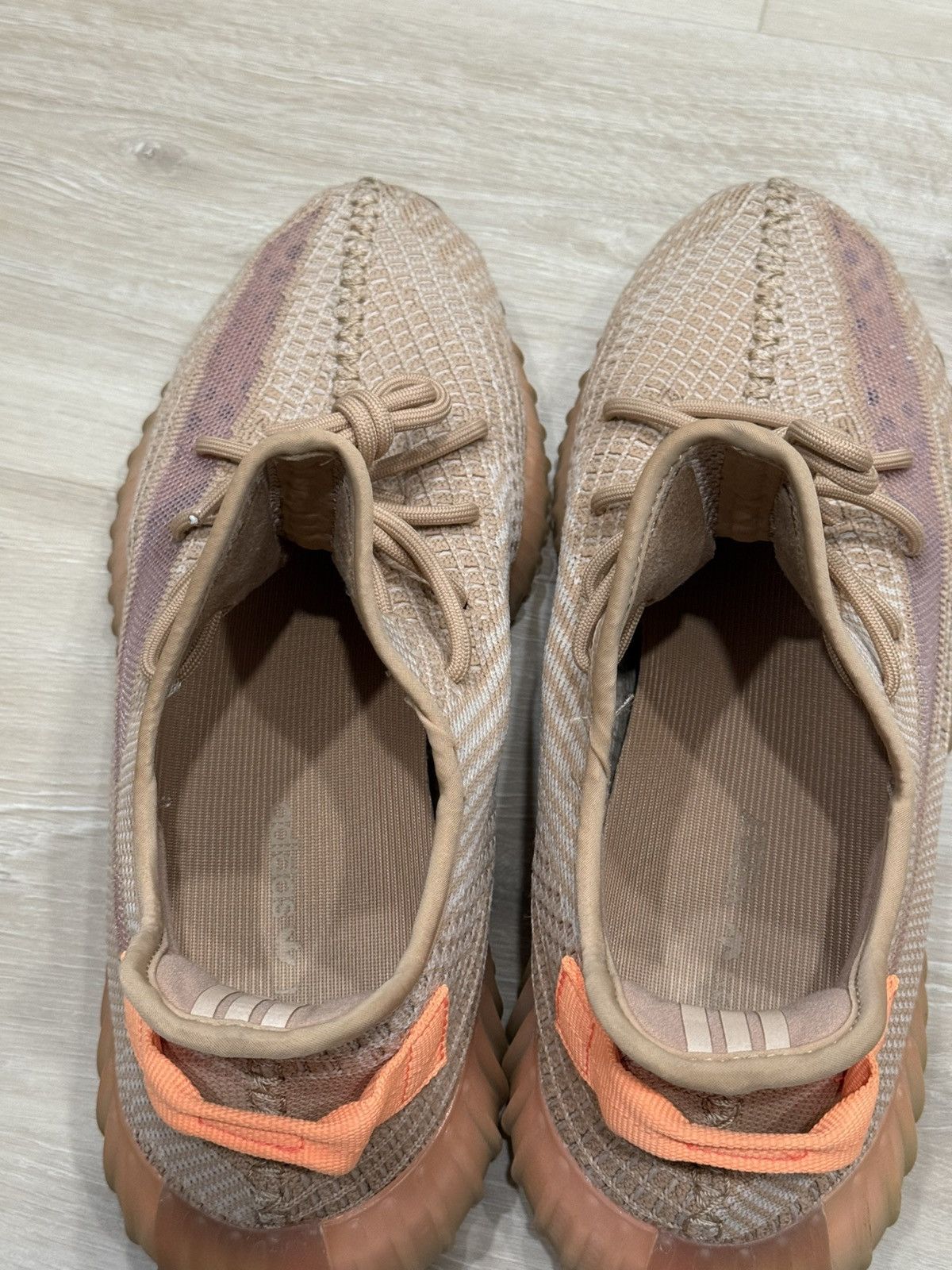 Adidas Yeezy 350 v2 Clay Size US 13 / EU 46 - 15 Thumbnail