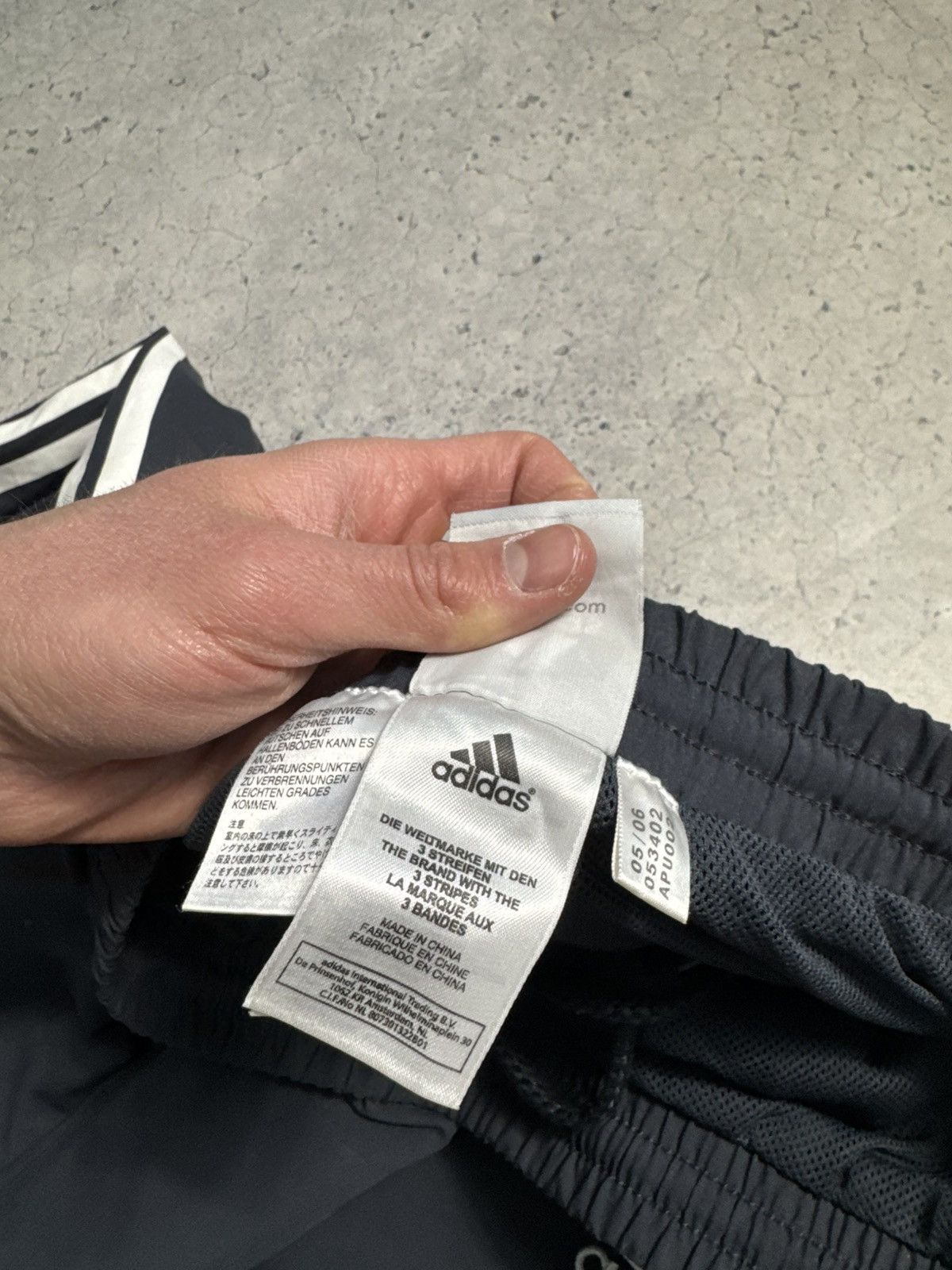Adidas Adidas FC Liverpool Vintage Nylon Track Pants Football Size US 34 / EU 50 - 6 Thumbnail