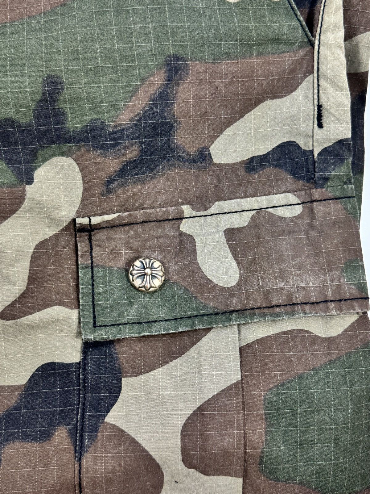 Chrome Hearts SINGLE LEATHER CROSS CAMOUFLAGE CARGO PANTS Size US 34 / EU 50 - 5 Thumbnail