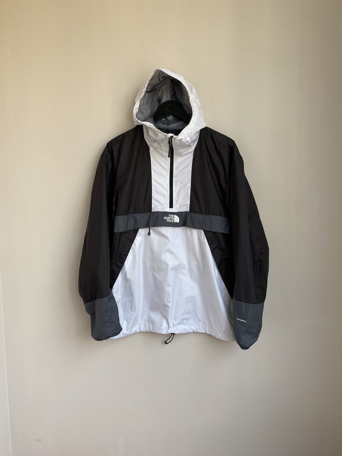 The North Face The North Face men's anorak jacket Size US M / EU 48-50 / 2 - 1 Thumbnail