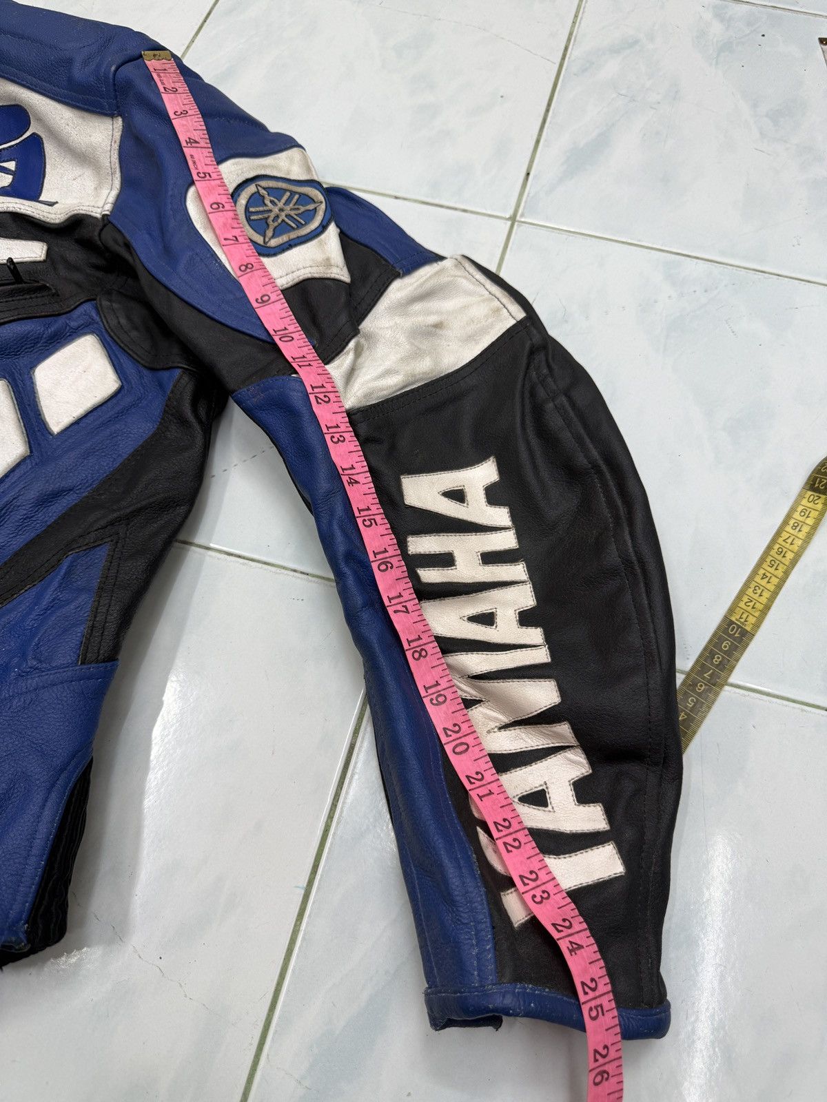 Yamaha 🔥🔥🔥ARCHIVE YAMAHA R1 RIDER LEATHER JACKET Size US XL / EU 56 / 4 - 25 Thumbnail