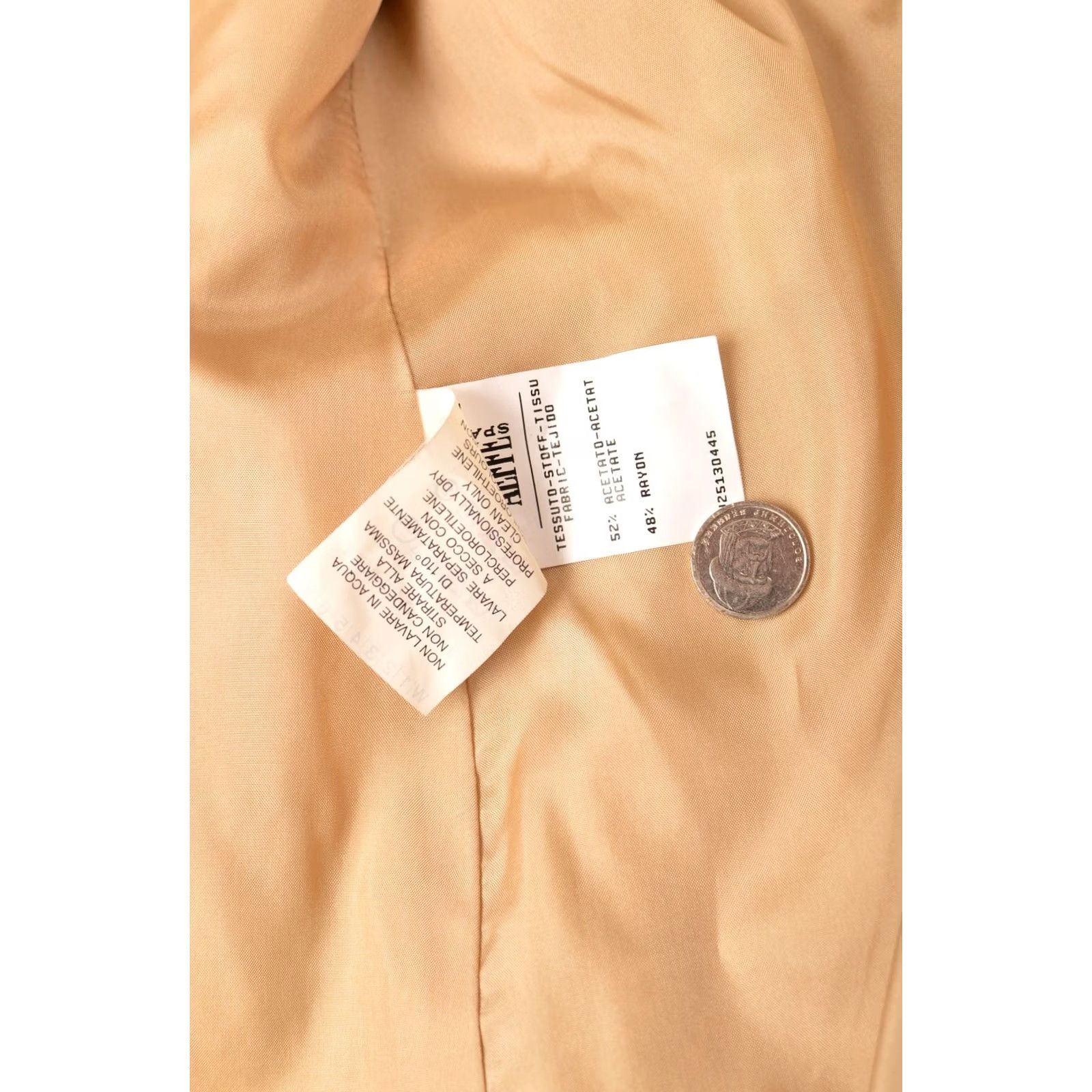 Moschino VINTAGE Moschino Couture Beige Blazer Jacket Embroidered Flowers Women Size 10 USA 10 Size L / US 10 / IT 46 - 6 Thumbnail